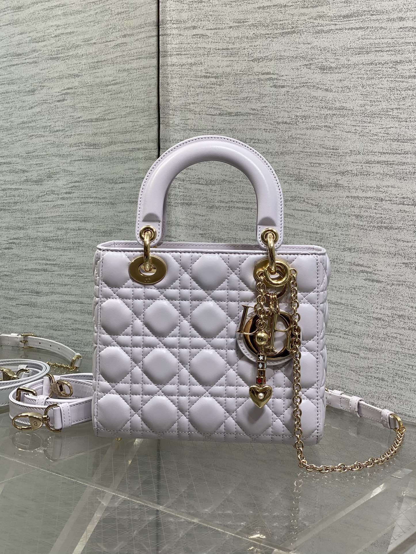 CD new product Daphne bag