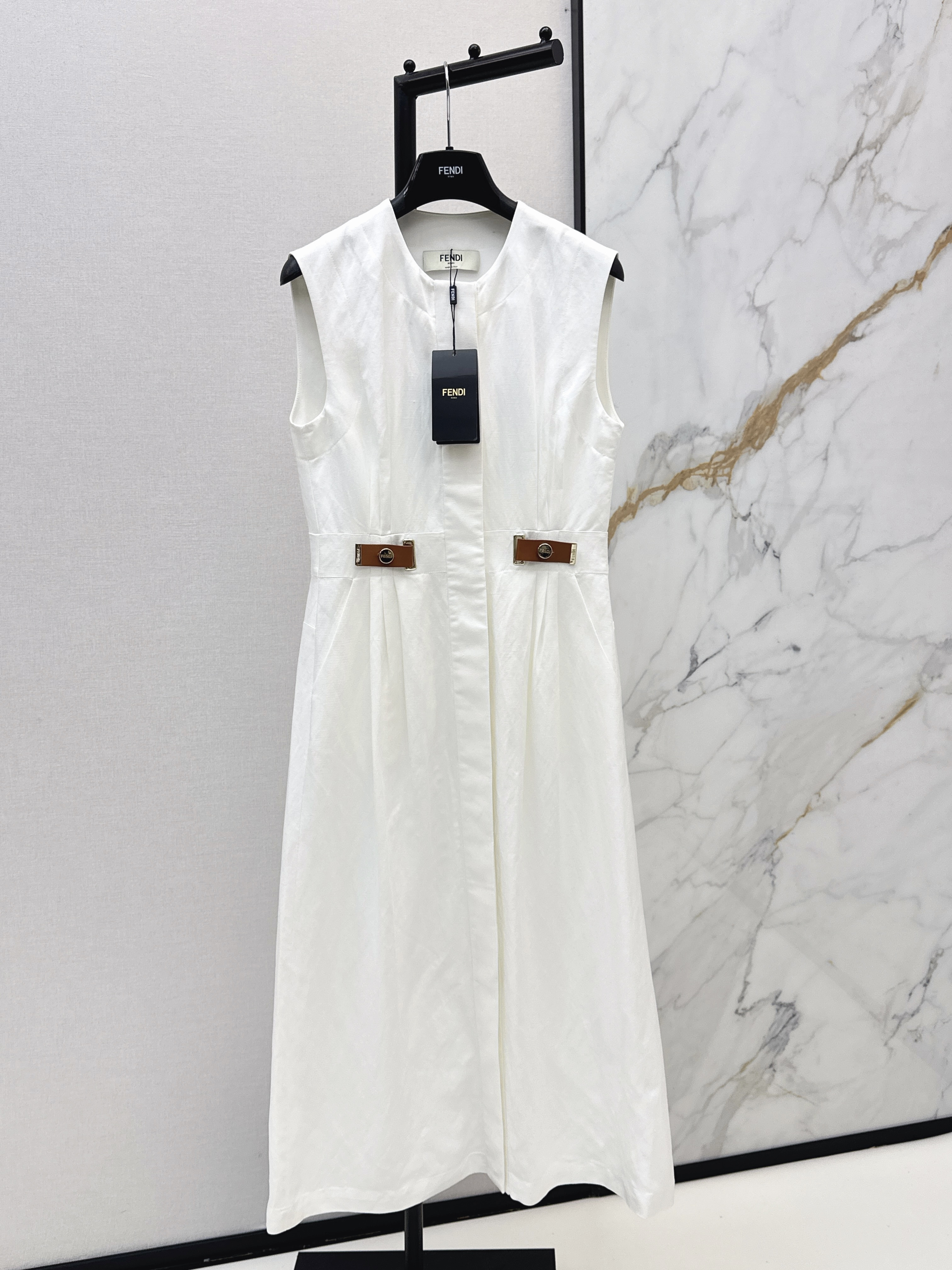 Pra New sleeveless dress