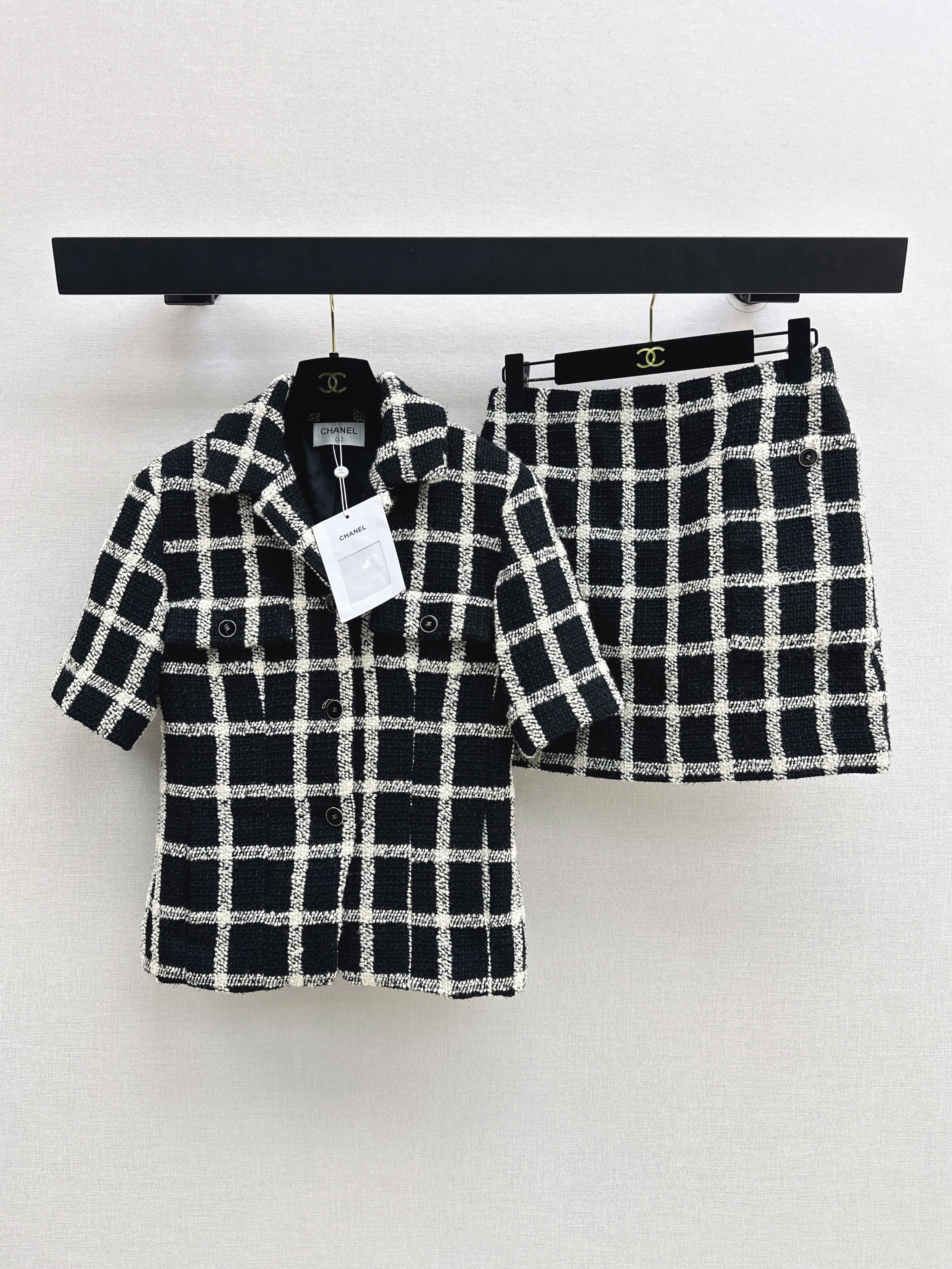 Chan New woven set