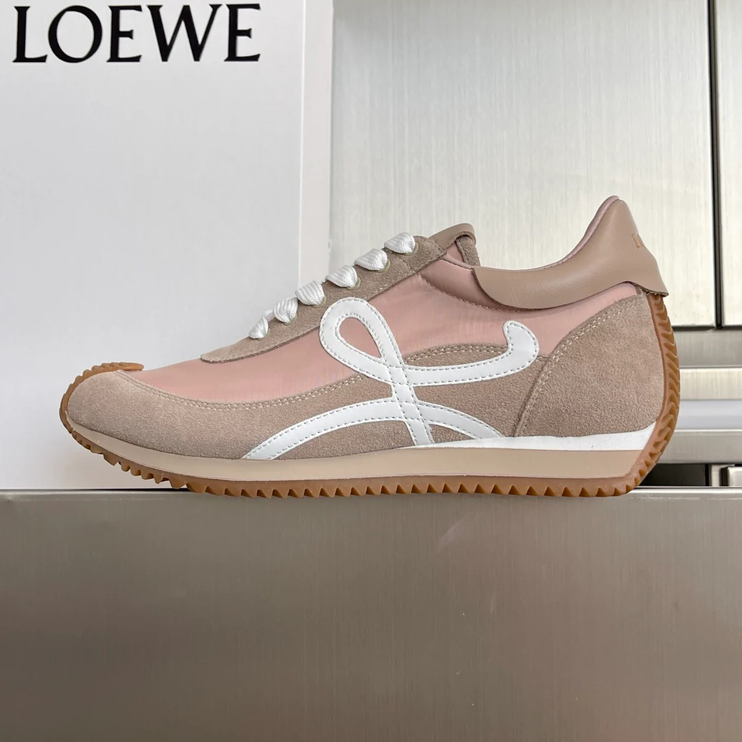 Loe New Sneakers