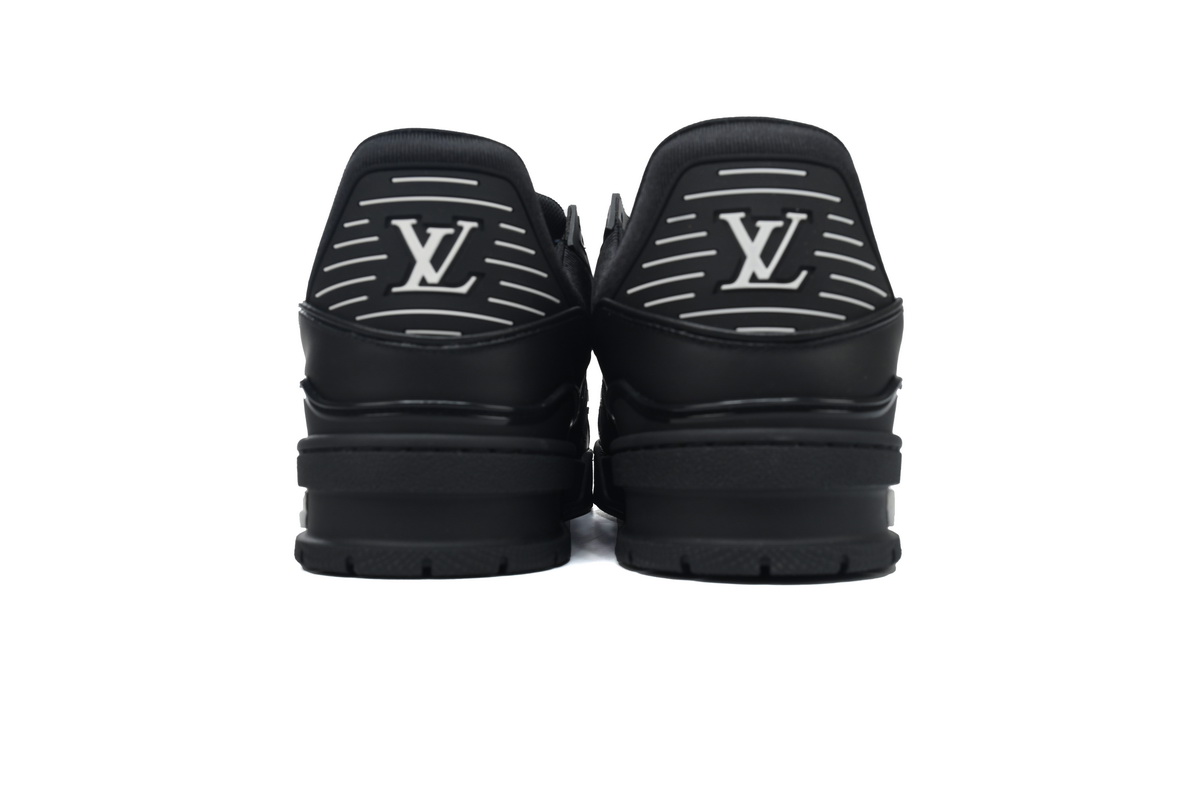 Pkkicks God Batch LOUIS VUITTON Trainer All Black Embossing 1AARER