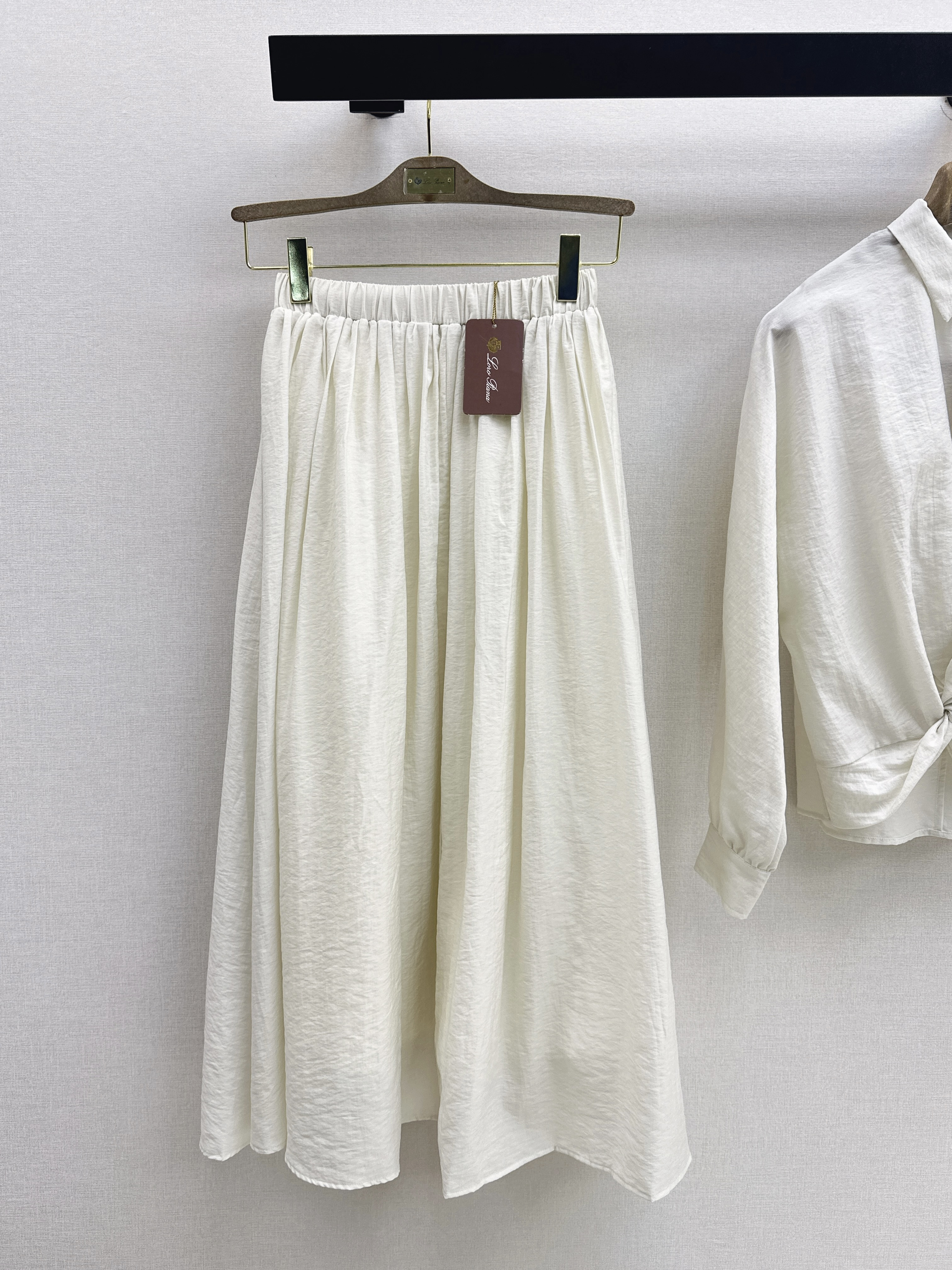 Brun New pleated skirt