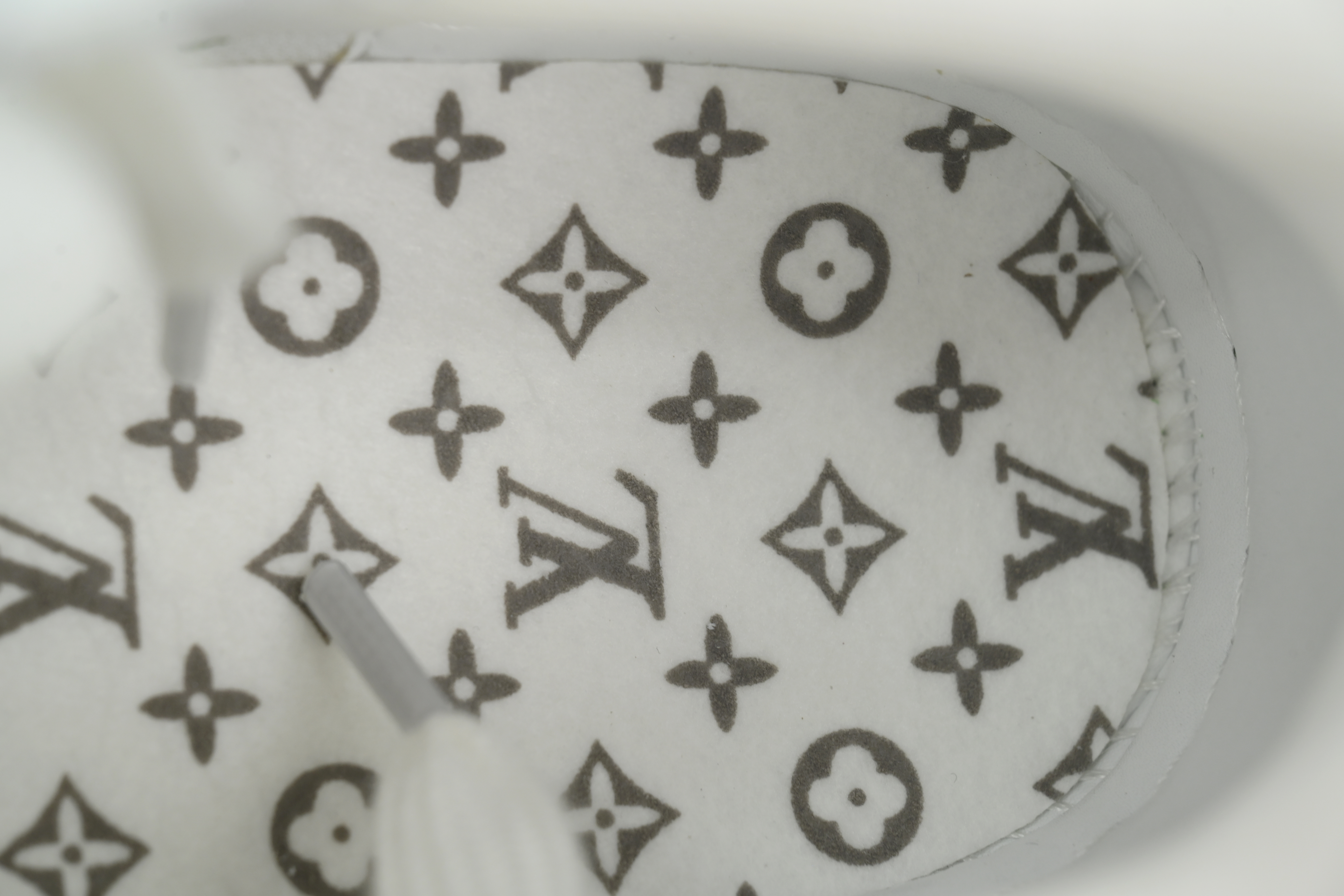 Pkkicks God Batch Louis Vuitton White Green