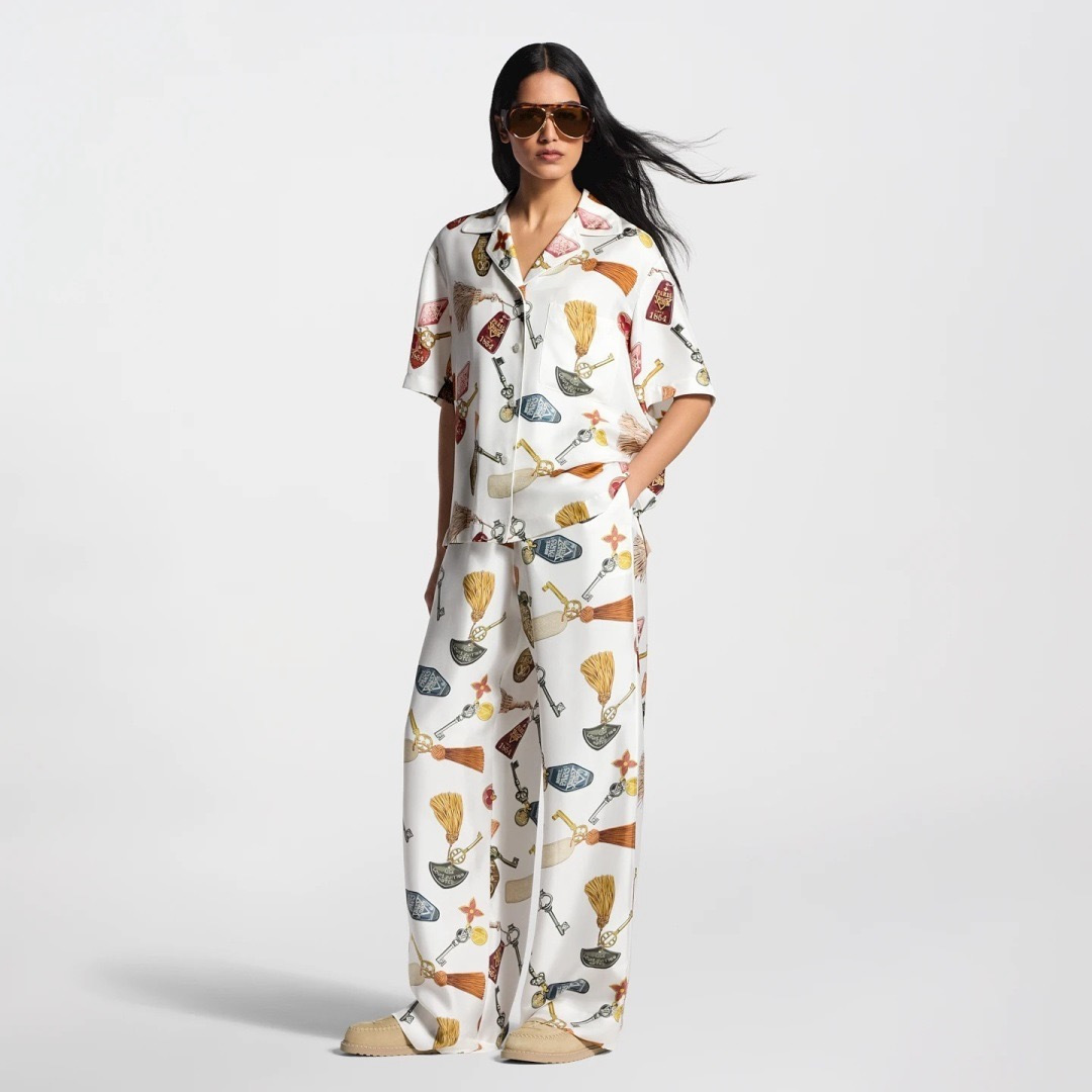 Louis New printed suit