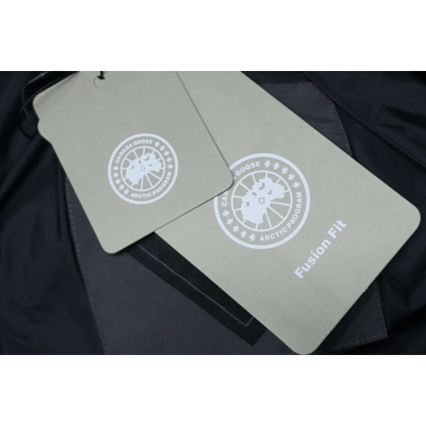 CANADA GOOSE MacMillan Parka 17 Gray   Black label