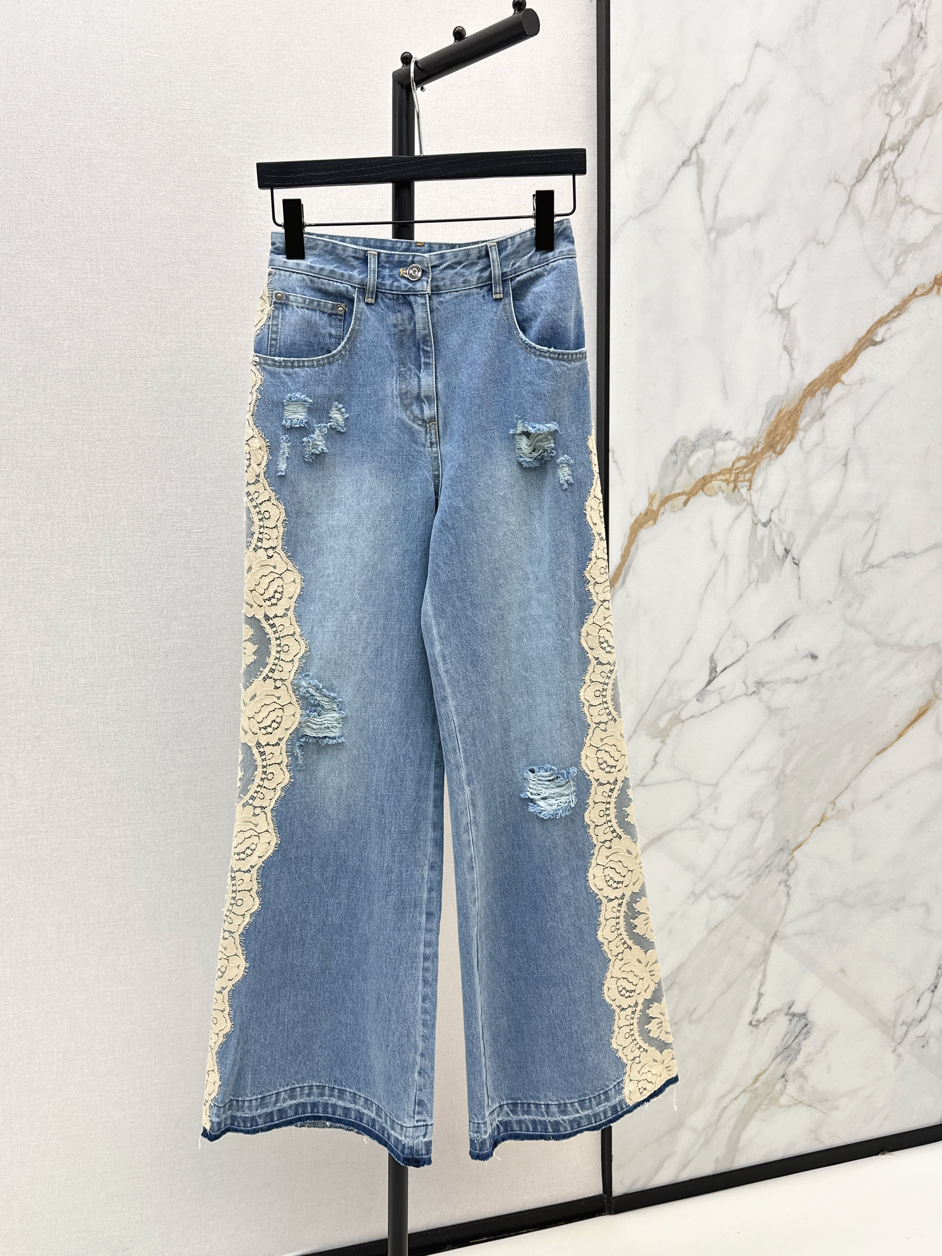 Dolc New Lace-Trimmed Wide-Leg Jeans