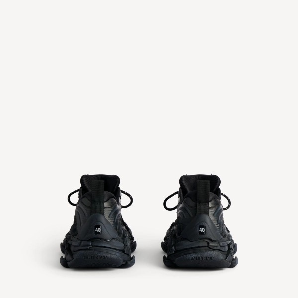 Balenciaga RUNNER  Triple S.2 Sneaker in Black  865849WTRS21011