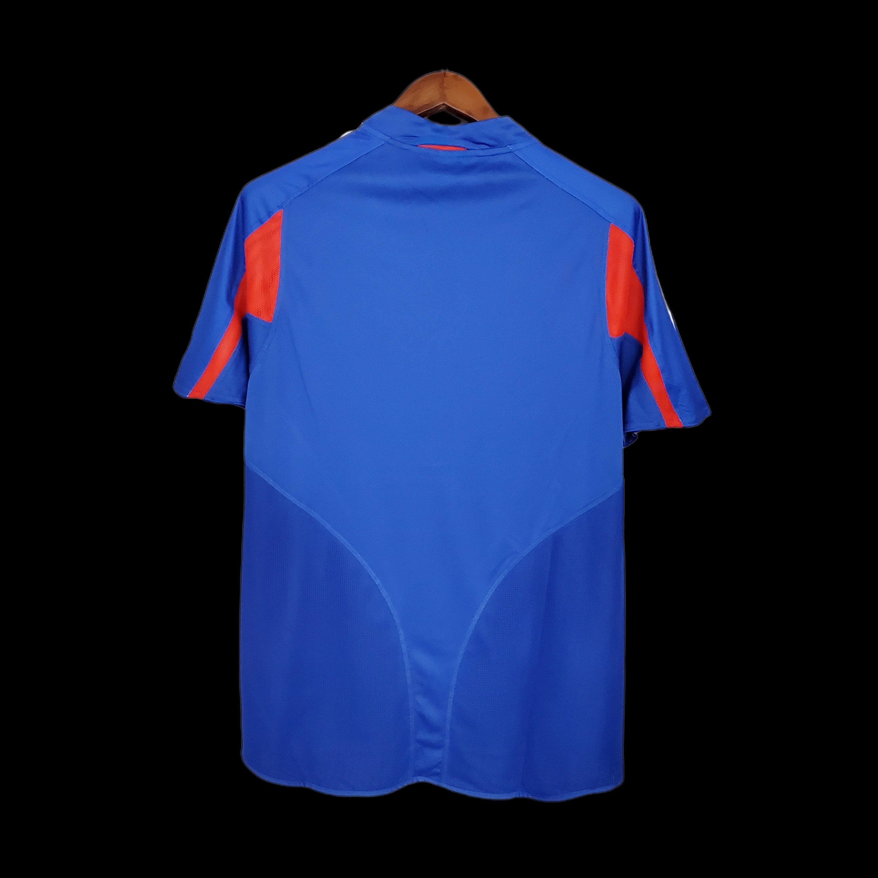 Retro France 2004 home