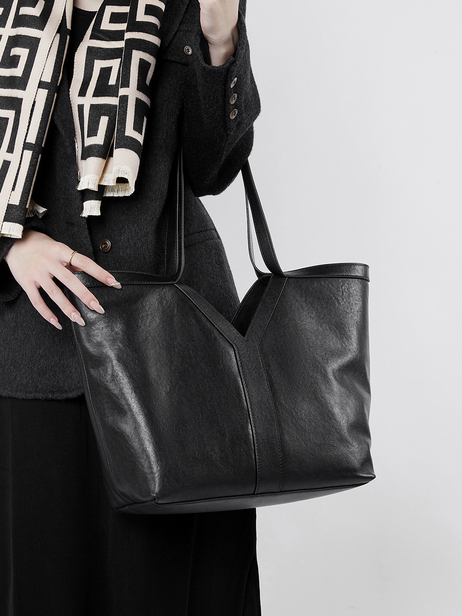 Black Large Capacity Leather Tote Bag for Women