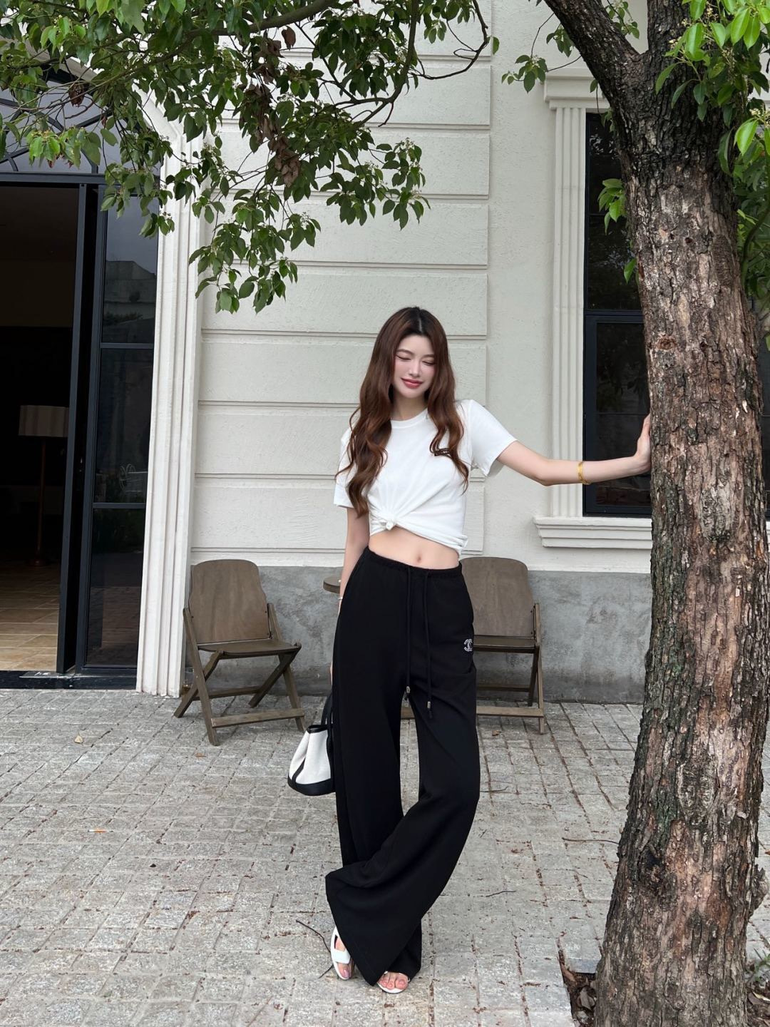 Chan New embroidered straight-leg pants