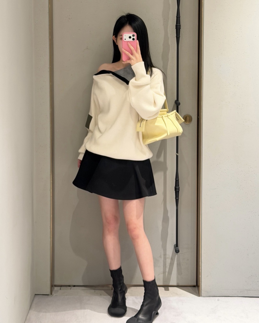 Loe New Belted mini skirt