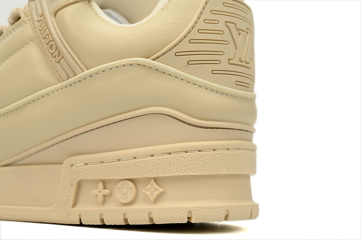 Pkkicks God Batch LOUIS VUITTON Trainer Beige