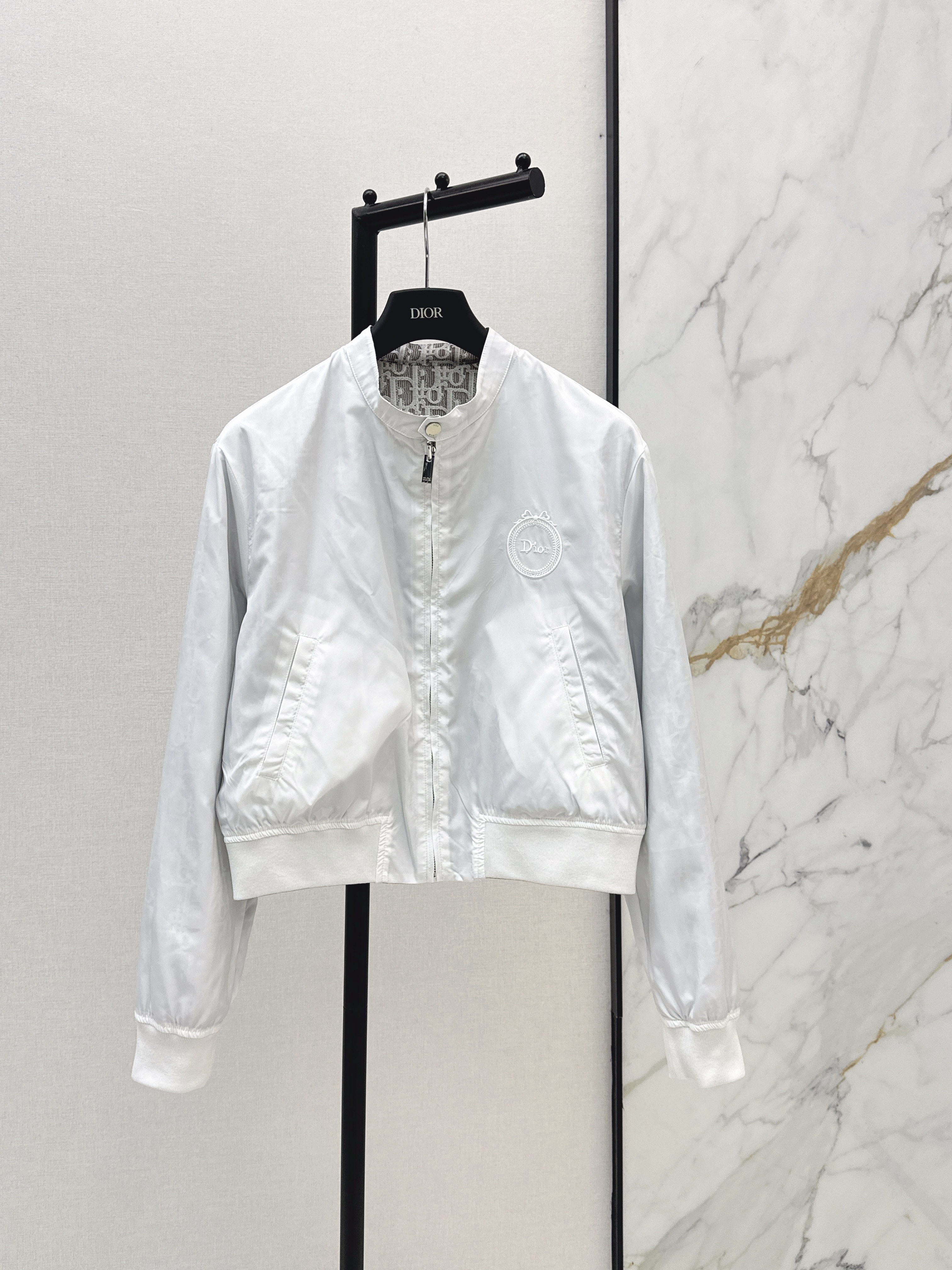 CD New reversible jacket