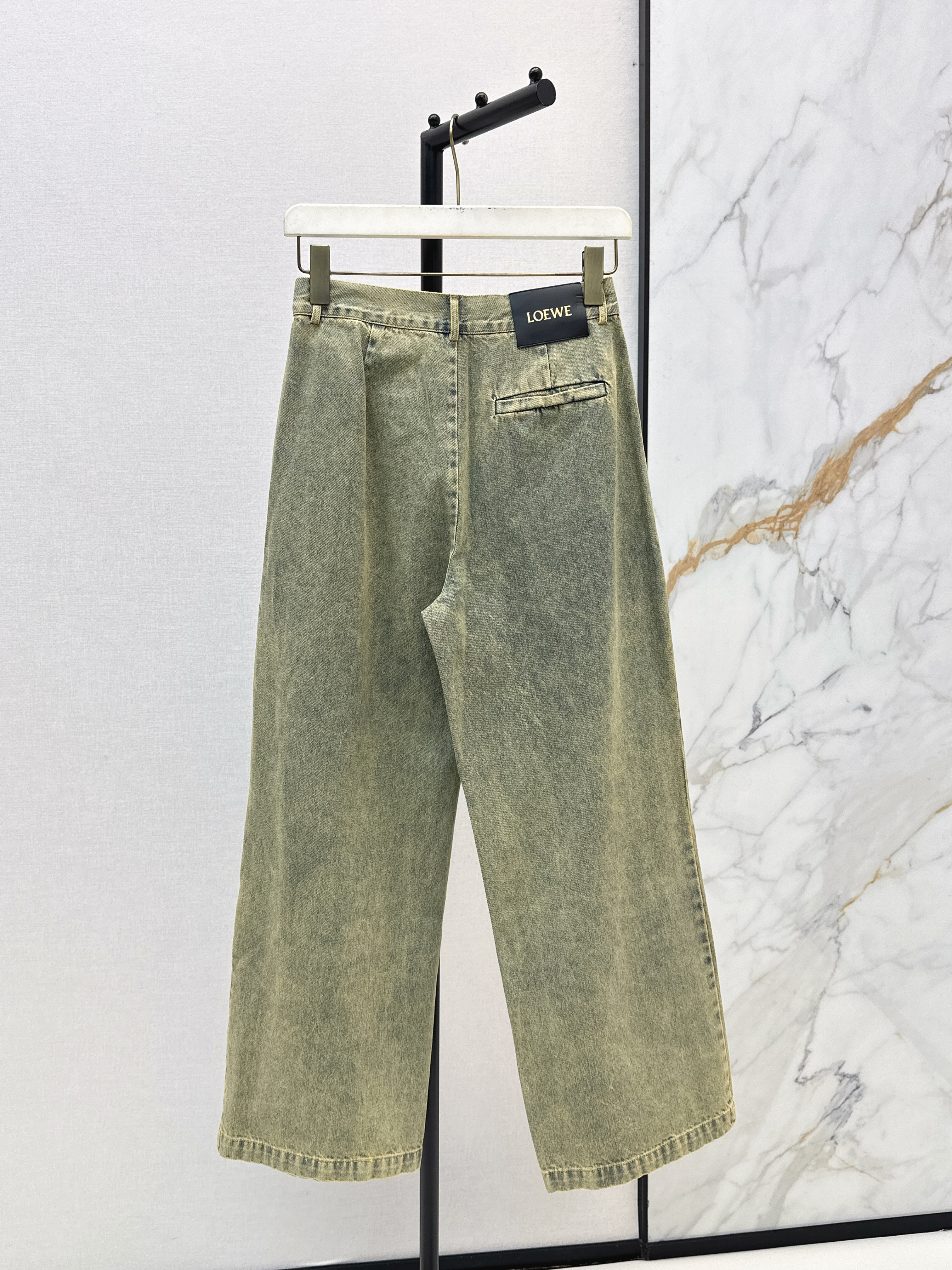 Loe New vintage washed jeans