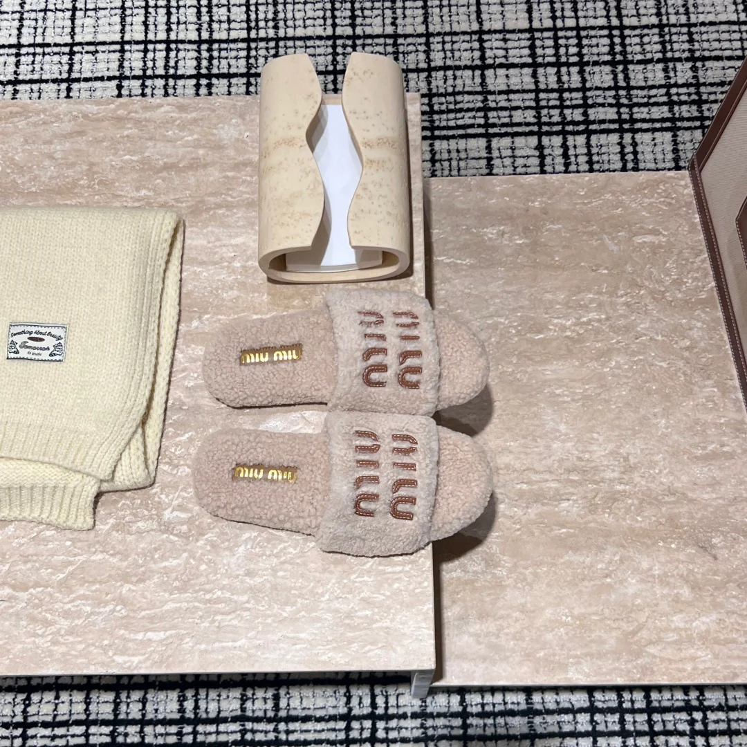 Miu New Lazy slippers
