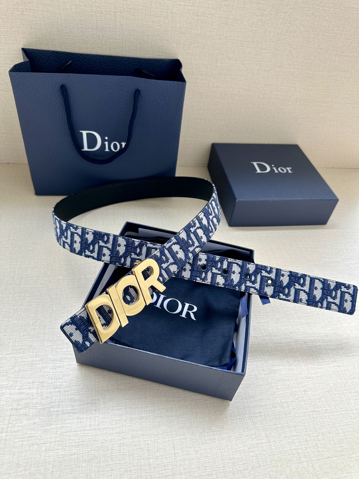 CD New women's belt