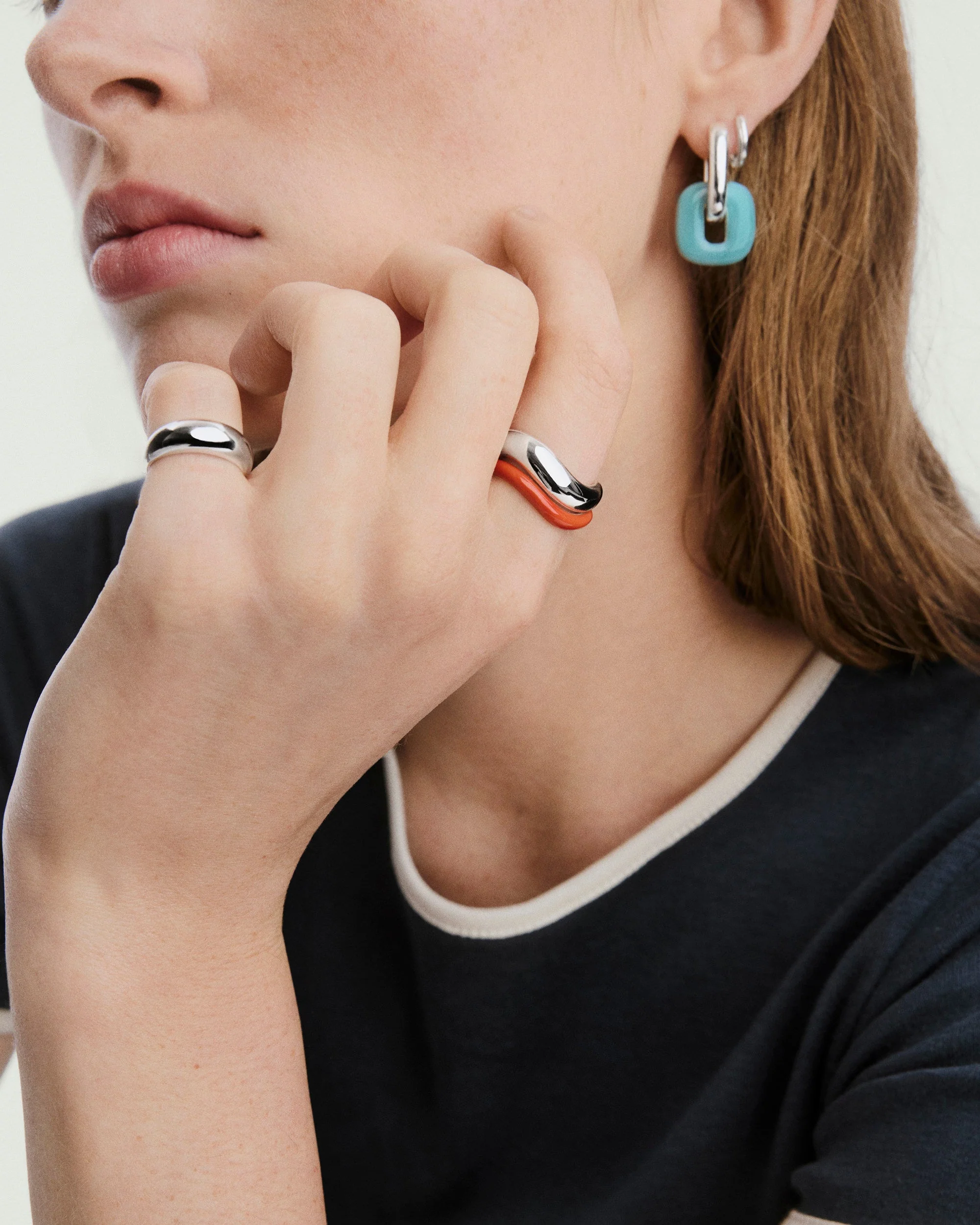 Slim Enamel Dôme Figure Ring