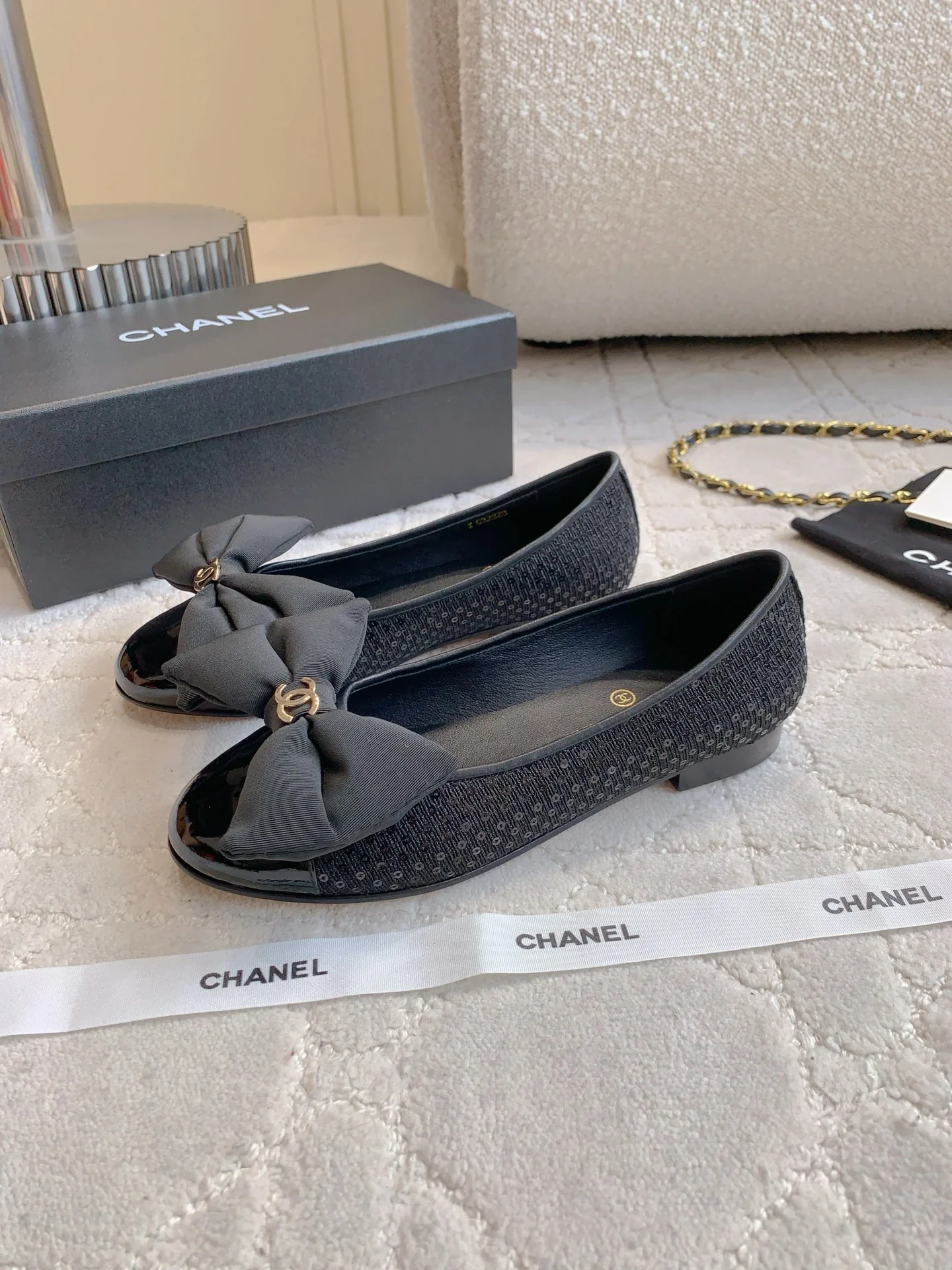 Chan New Bow-tie flats