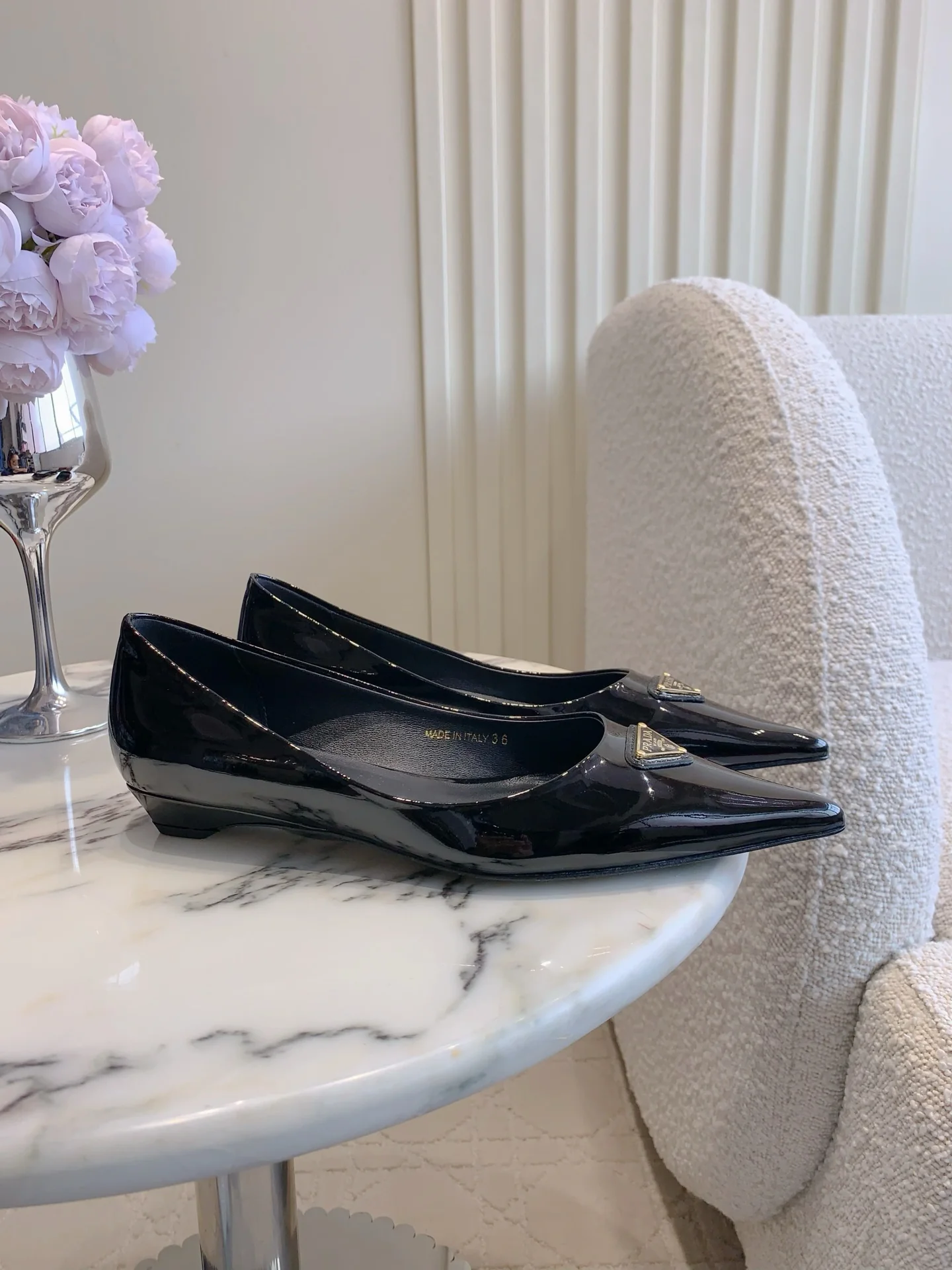 Pra New Patent leather pointed-toe shoes