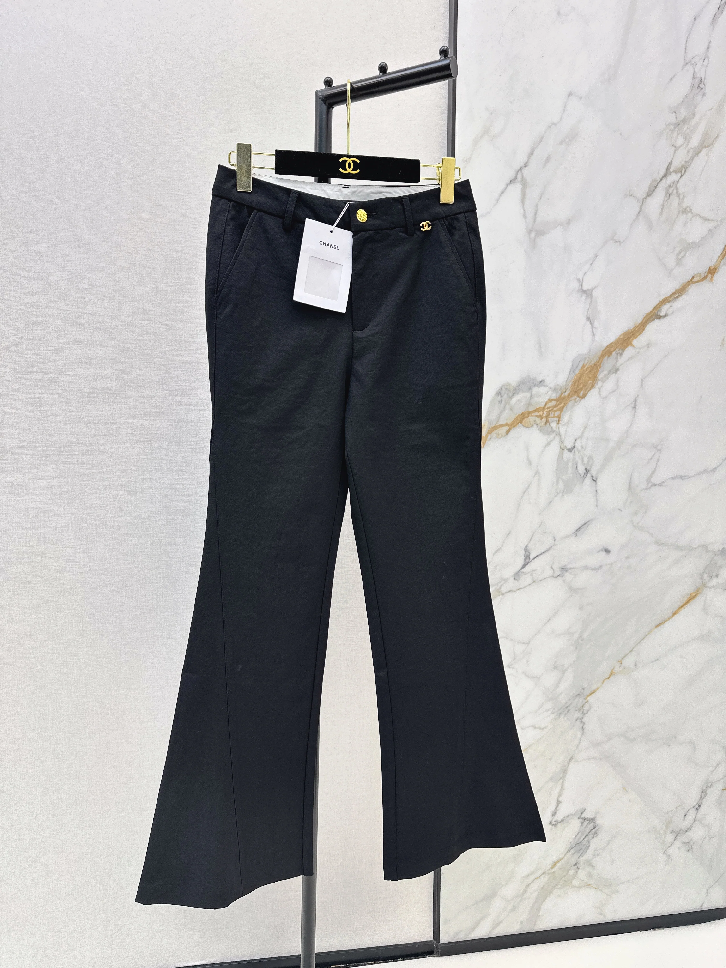 Chan NEW flared pants