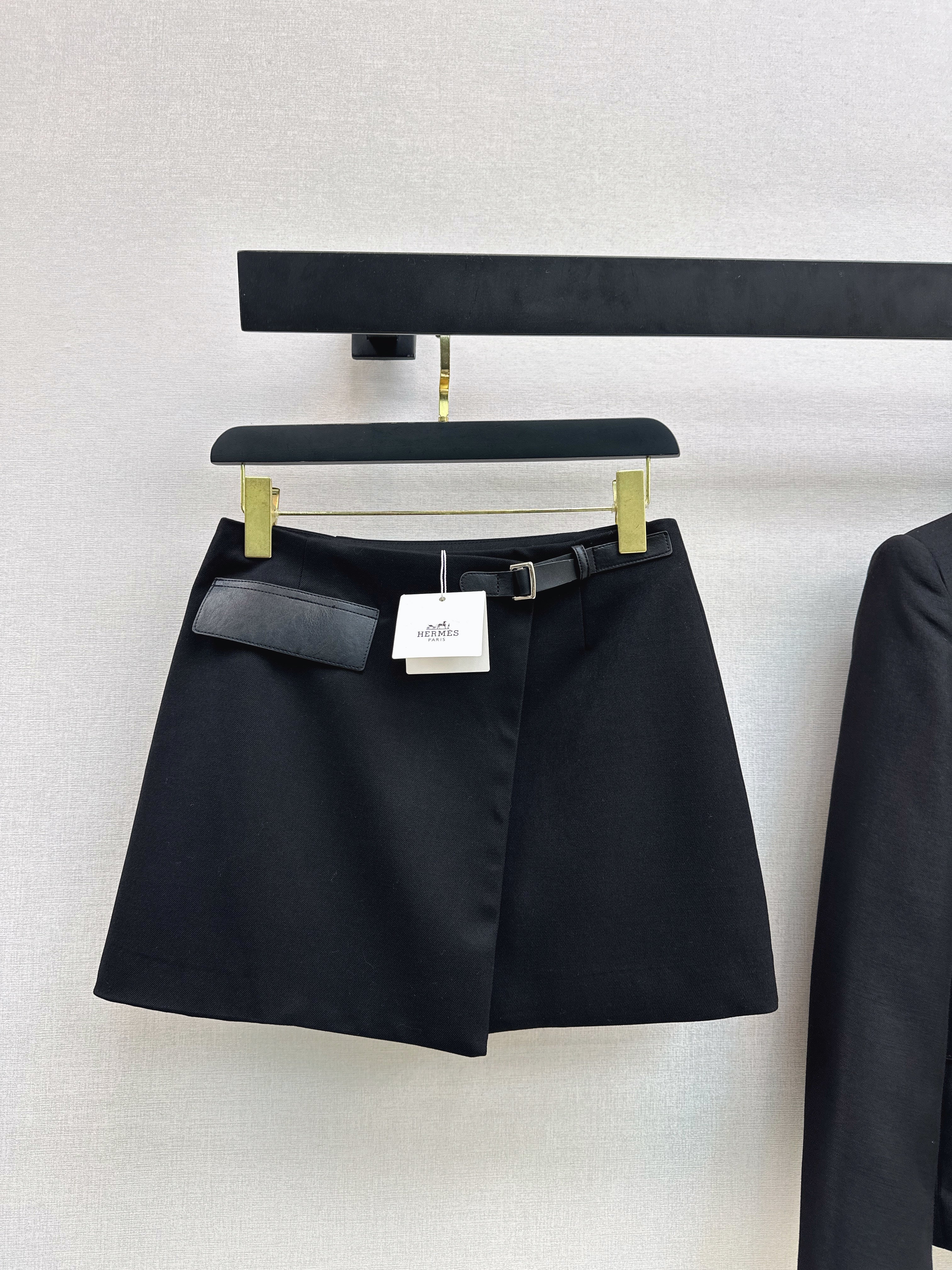 Herm NEW A-line skirts