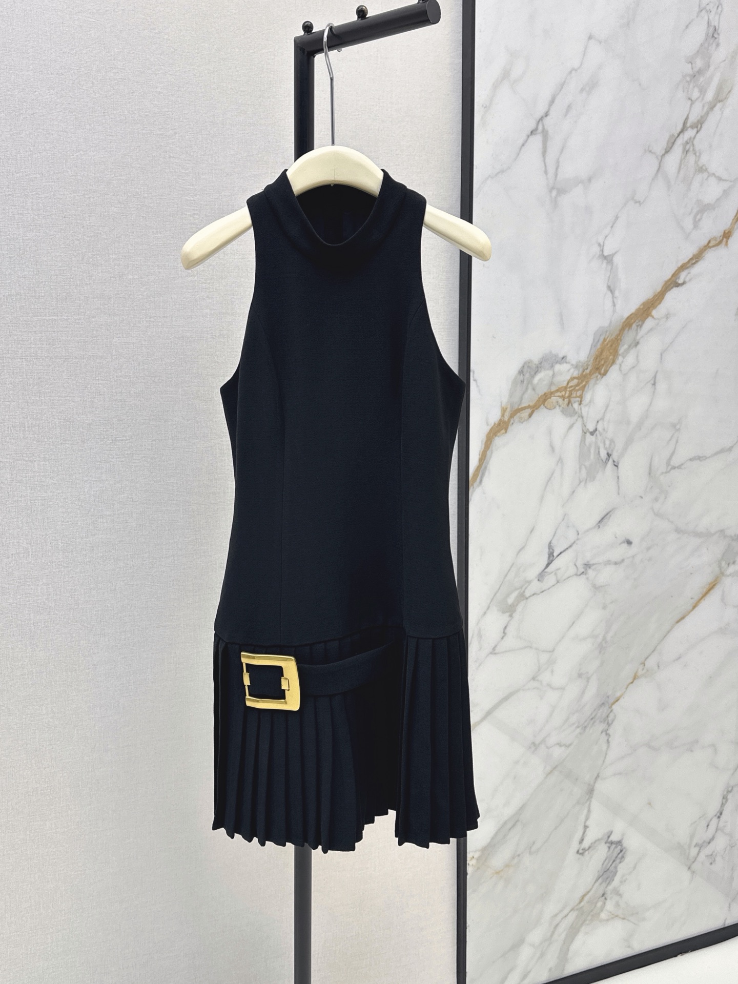 Bal New Halter-neck square buckle pleated dress