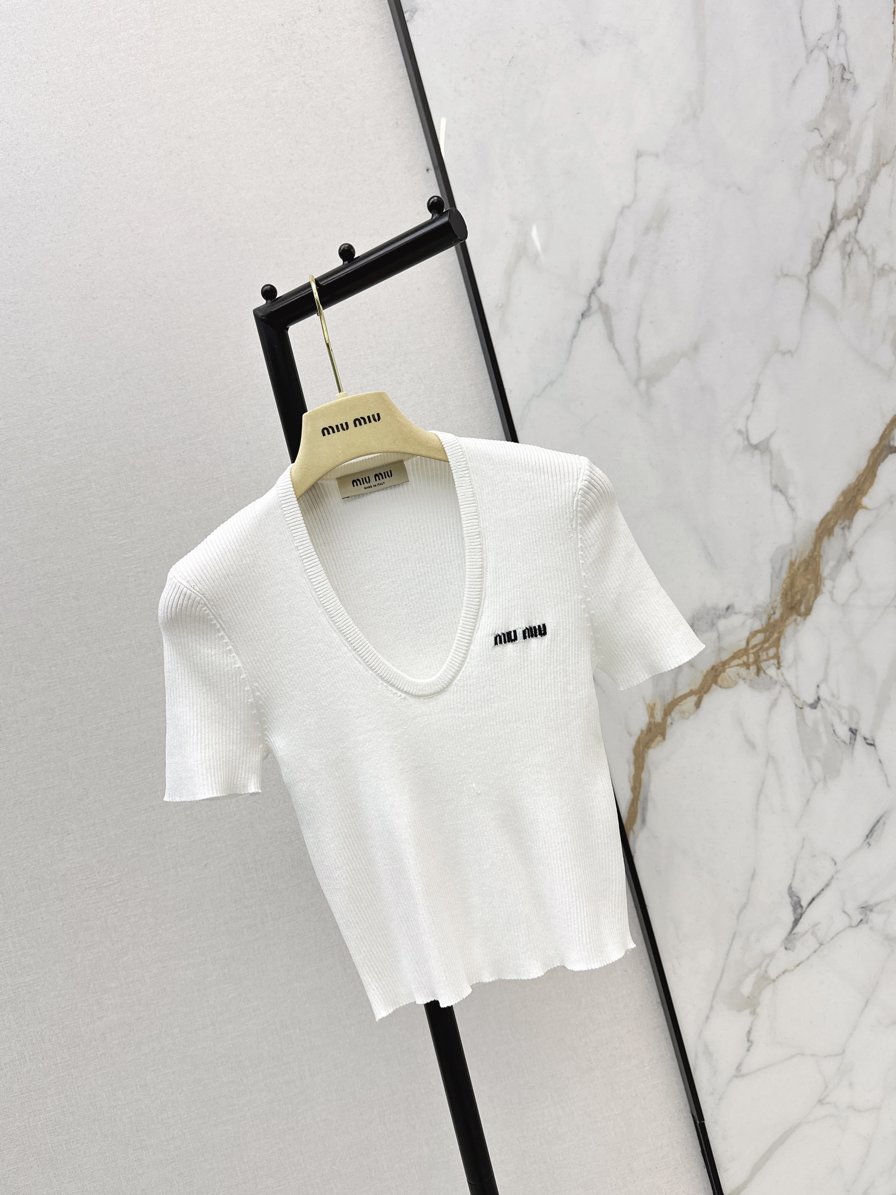 Miu New knit sweater