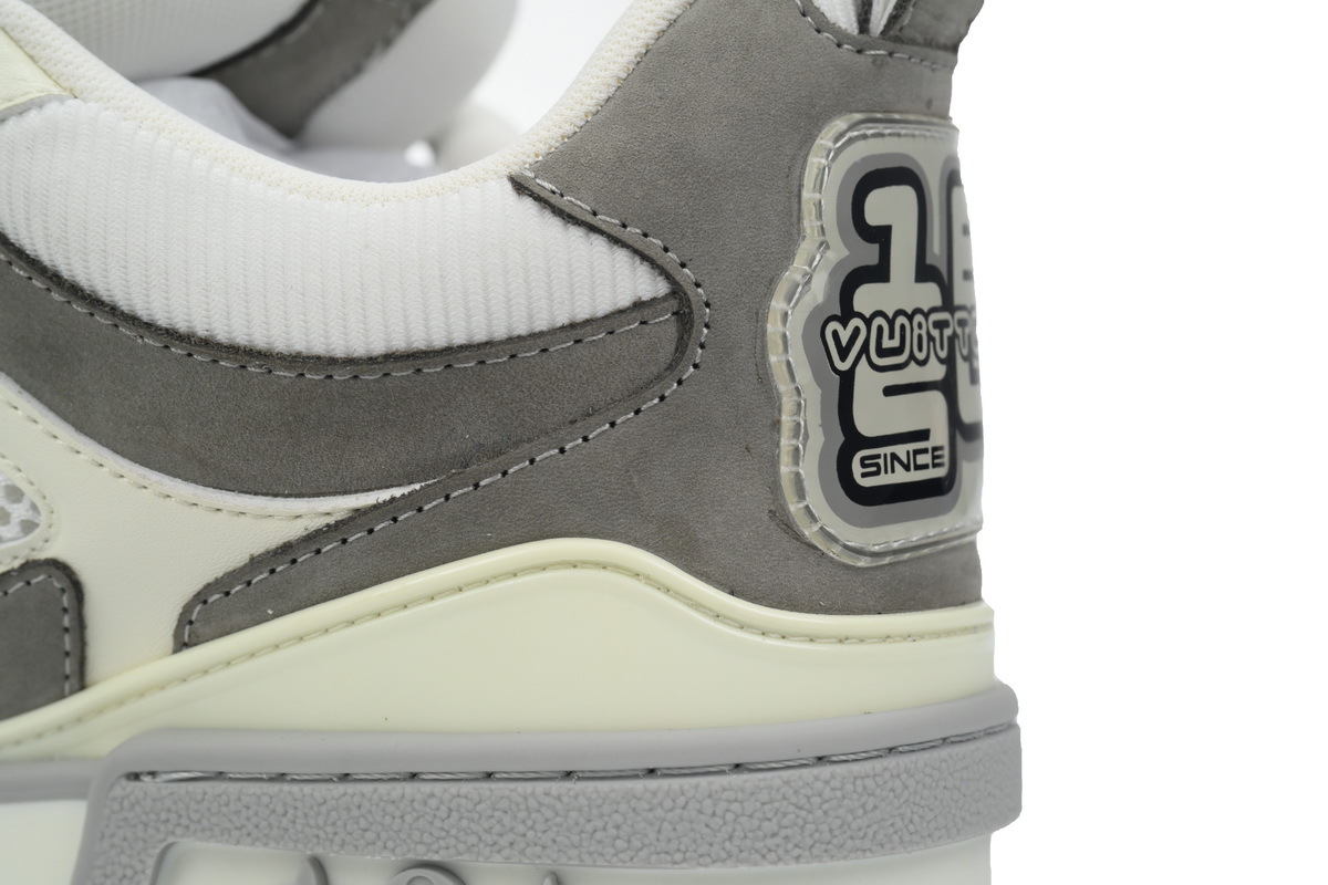 Pkkicks God Batch LOUIS VUITTON Leather lace up Fashionable Board Shoes White Gray 1ACQP4