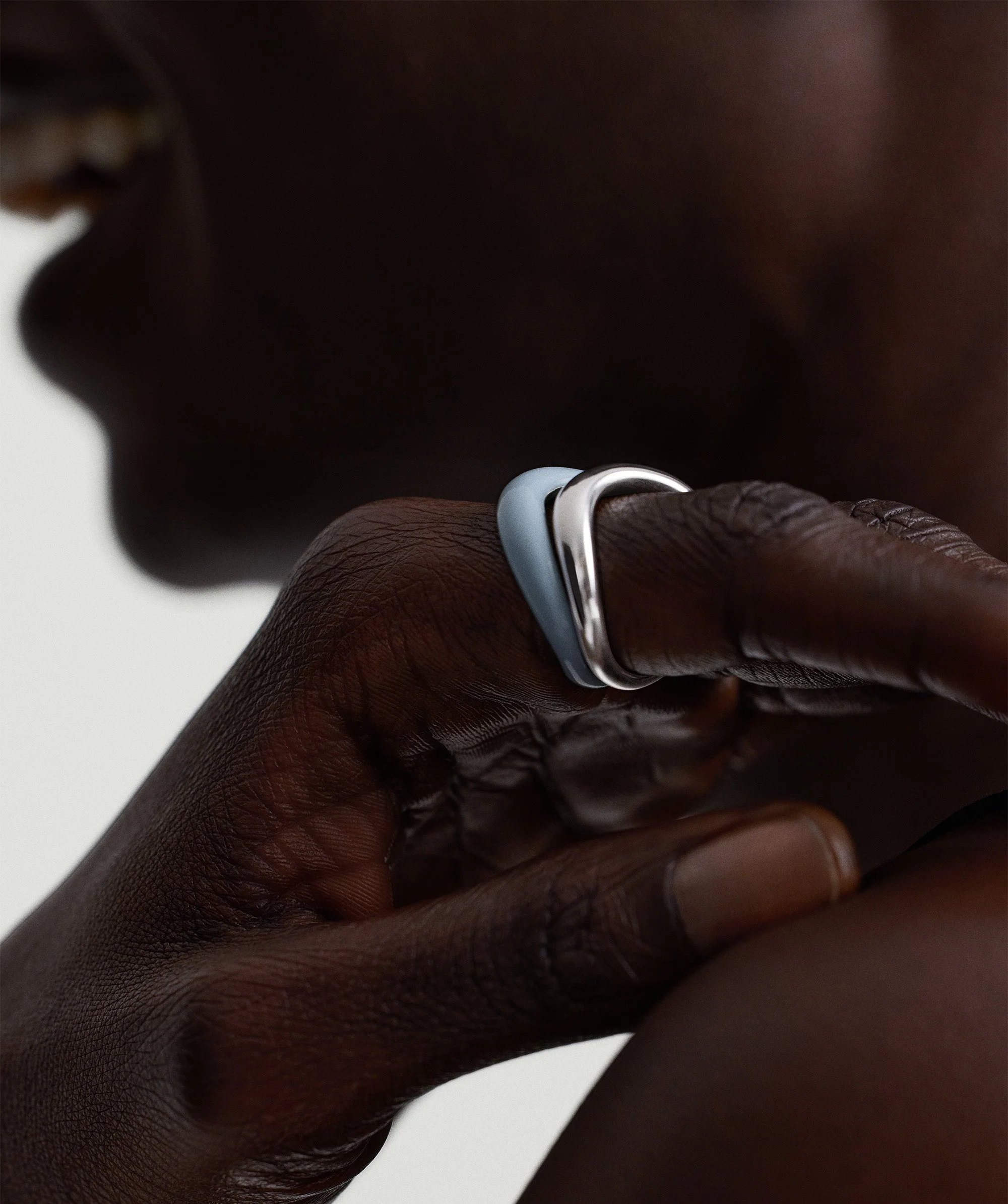 Dôme Figure Ring