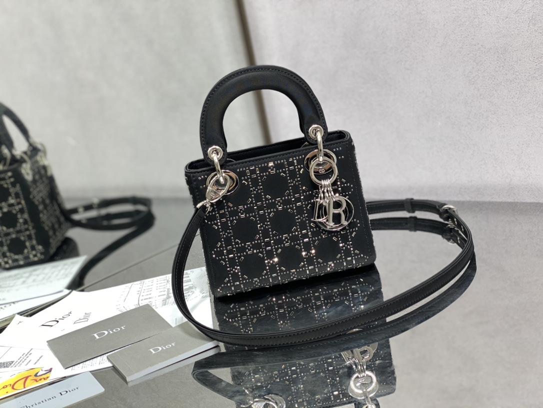 CD New Handbag