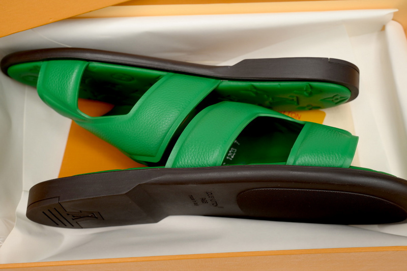 Pkkicks God Batch LOUIS VUITTON Oasis Green Glossy Surface