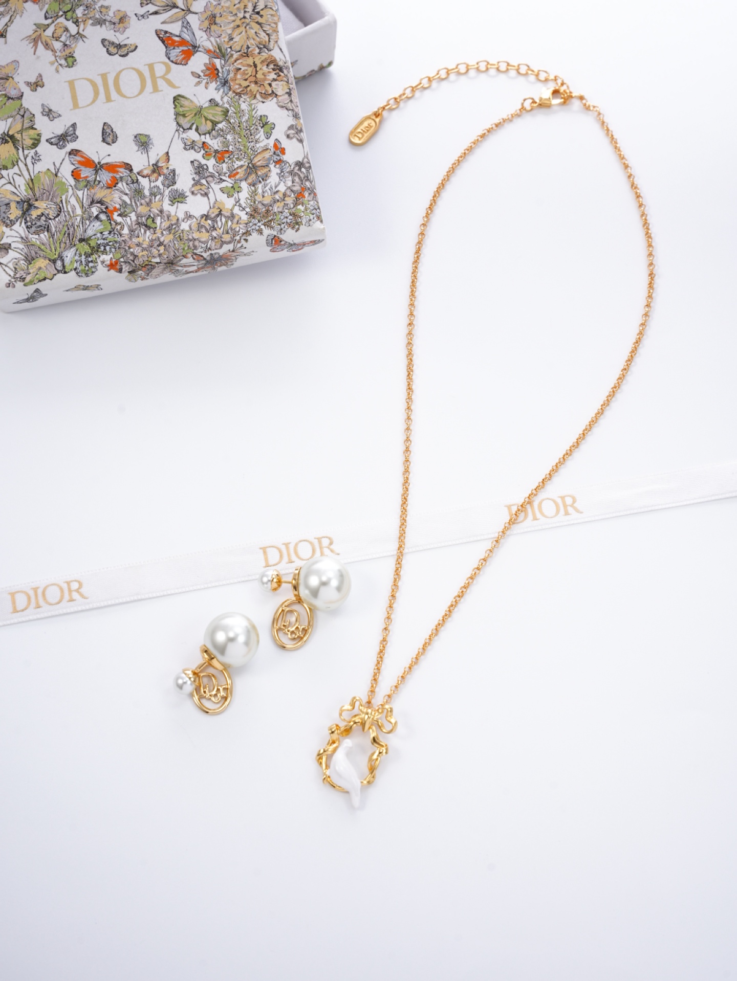 CD New Necklace