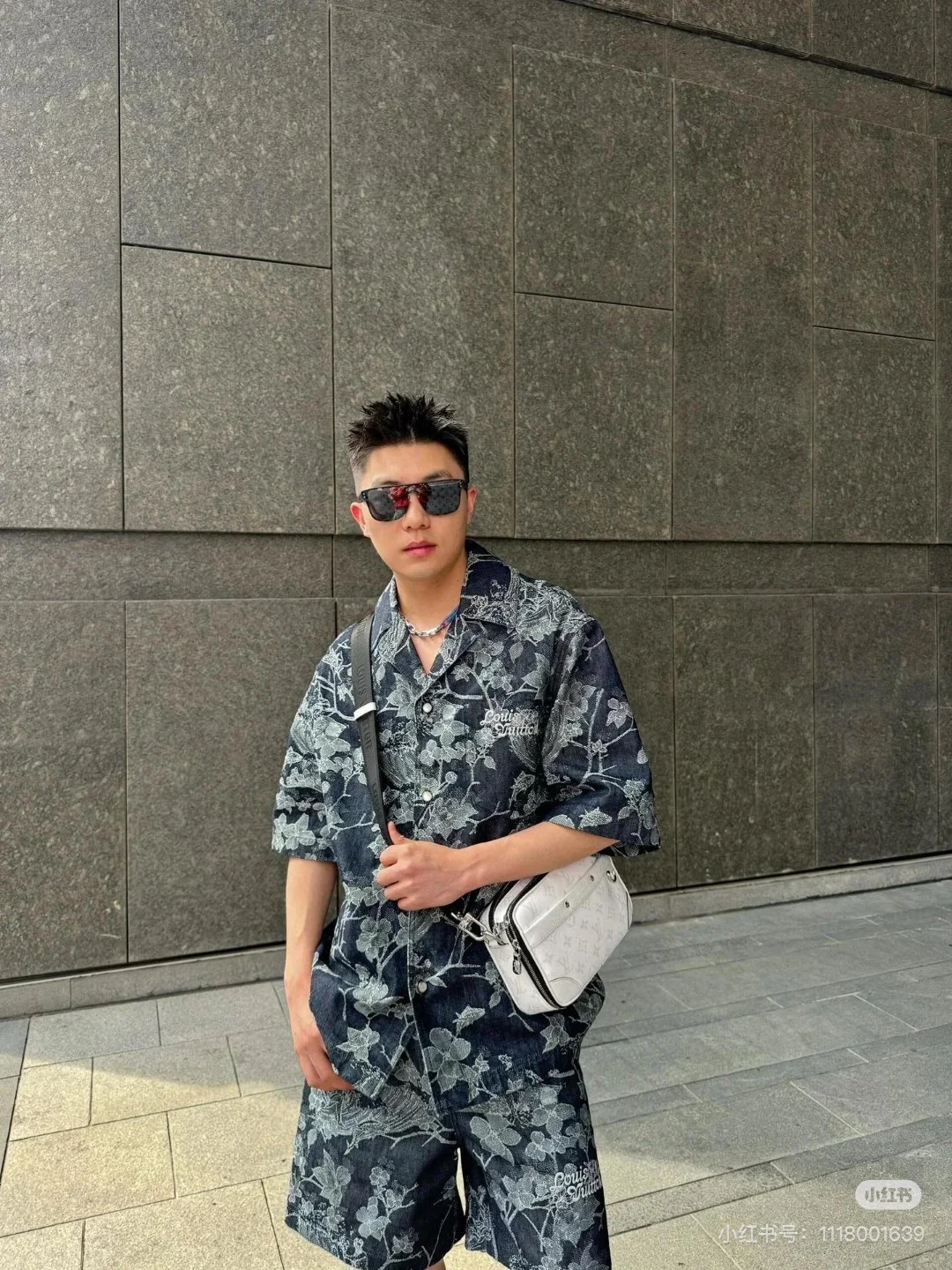 louis Alpha Messenger