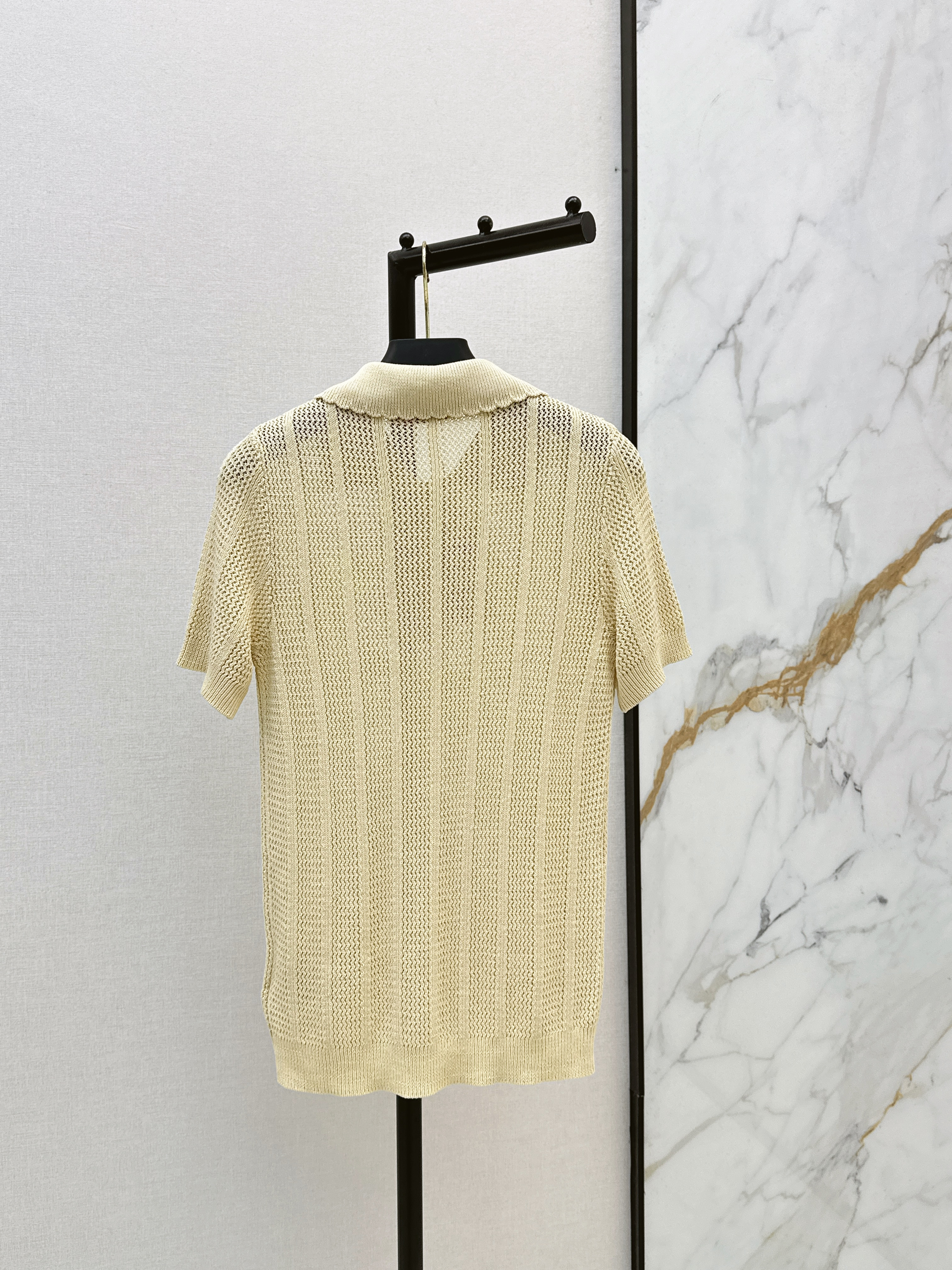Val New Cherry Pendant Knitted Sweater