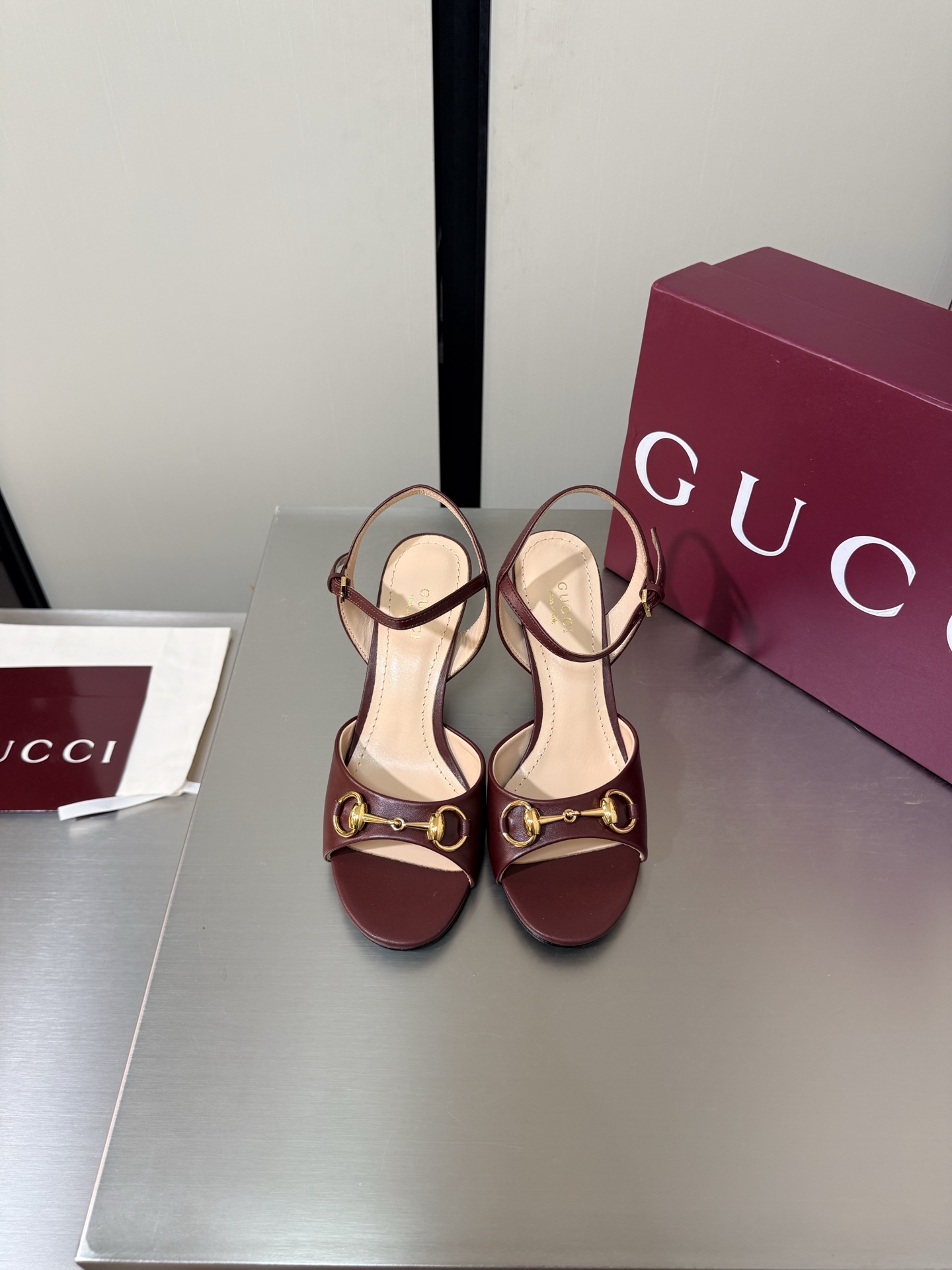 Gucc New Thin-heeled round-toe shoes