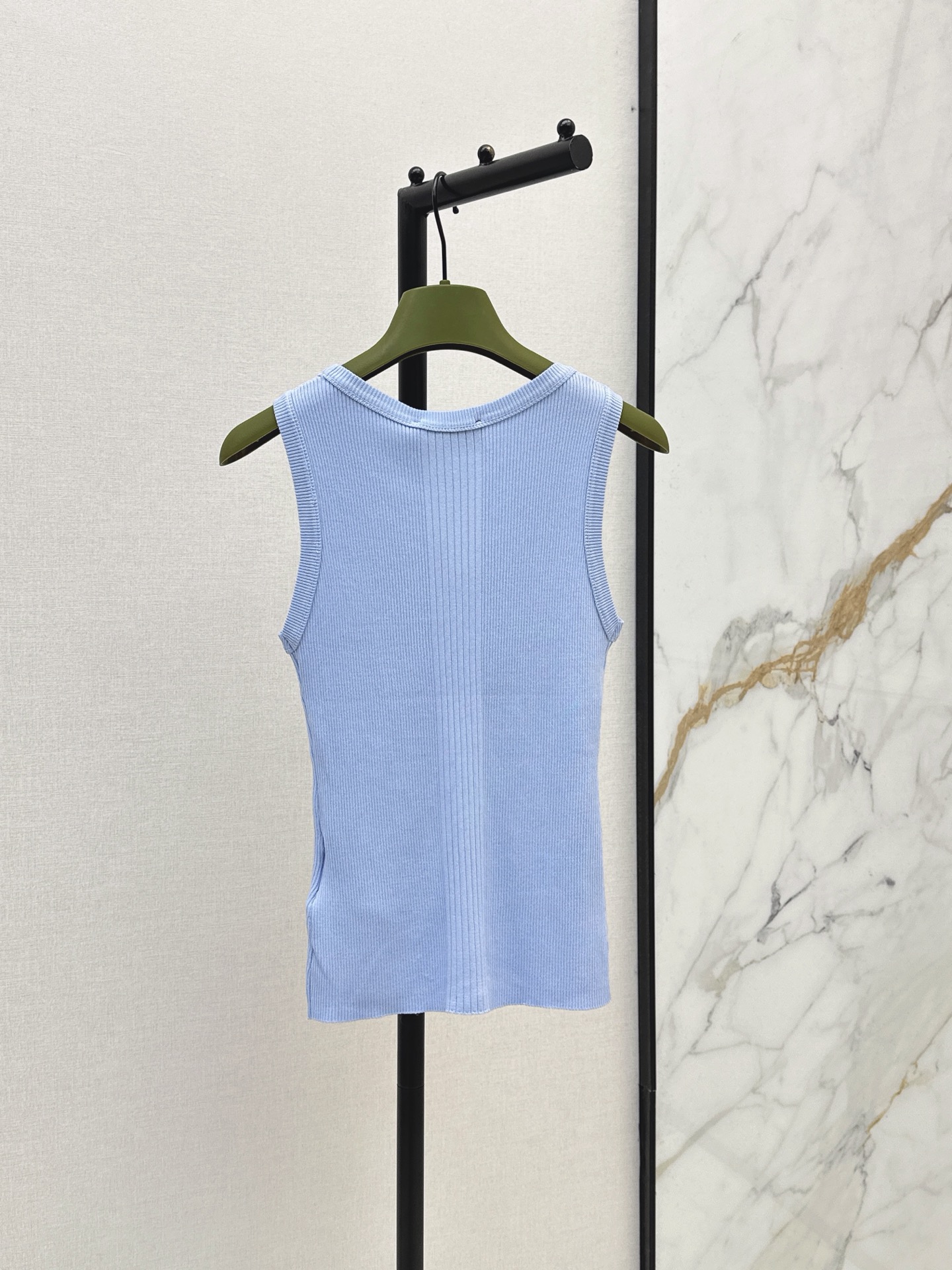 Guc New Sleeveless knit top