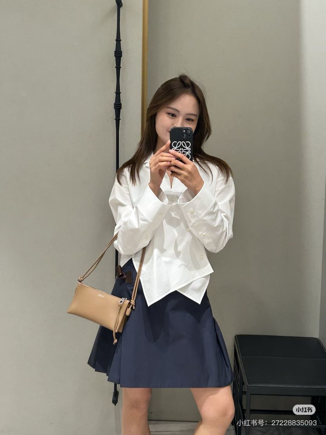 Loe New pleated skirt