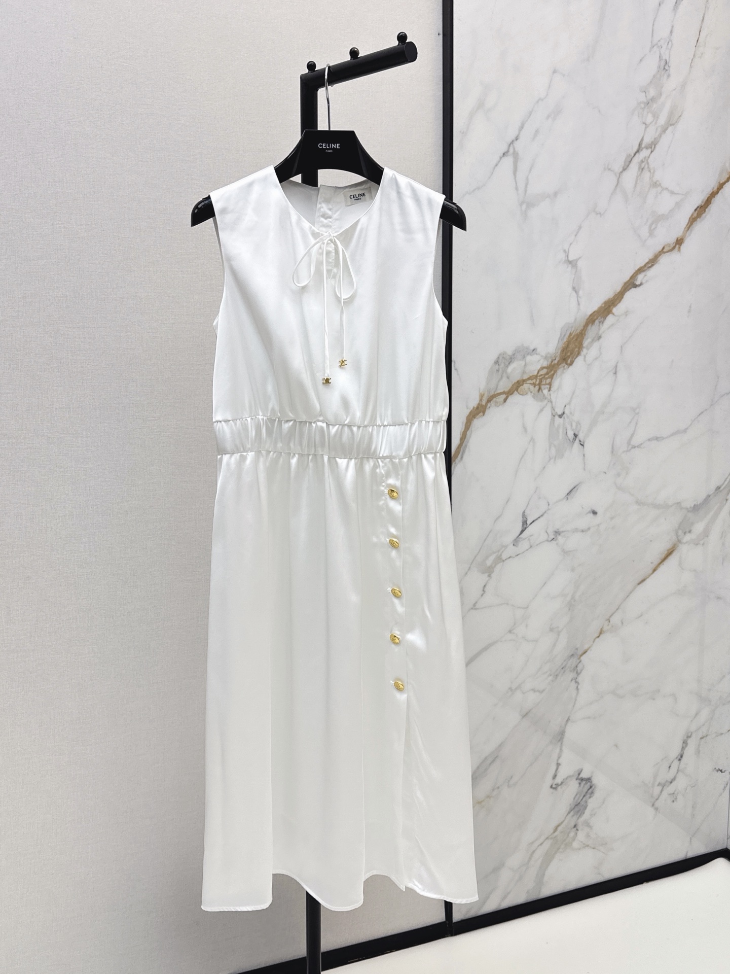 Celi New Sleeveless dress