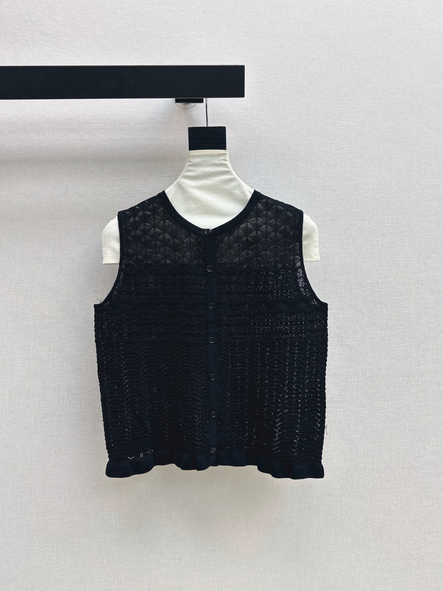 Max New Knitted sleeveless knitwear