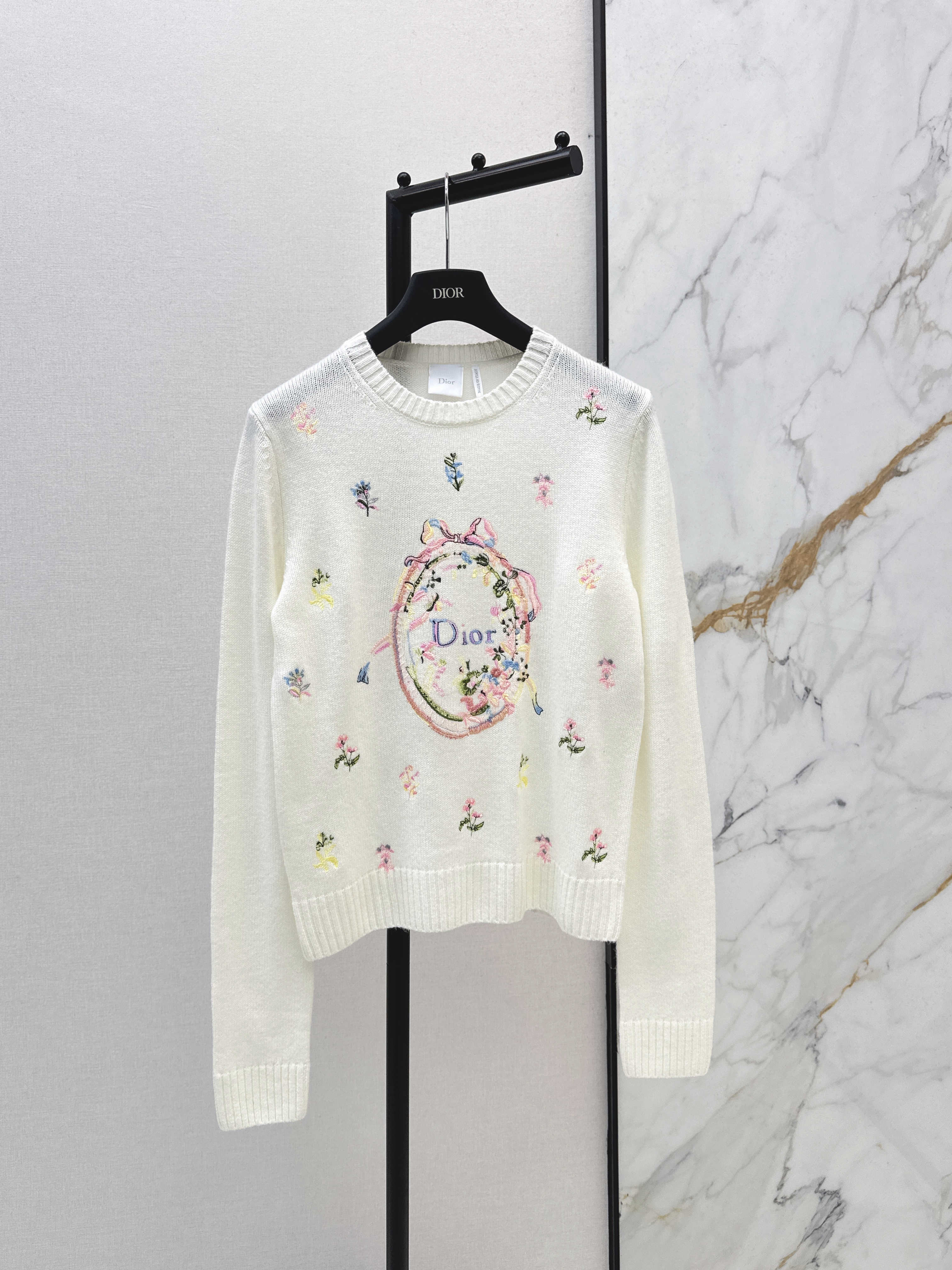 CD New embroidery sweater