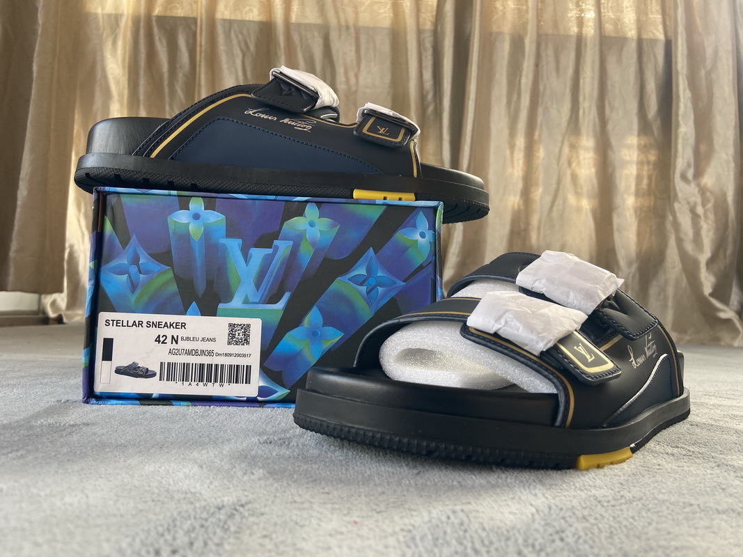 Pkkicksstockx LOUIS VUITTON Trainer Black Yellow