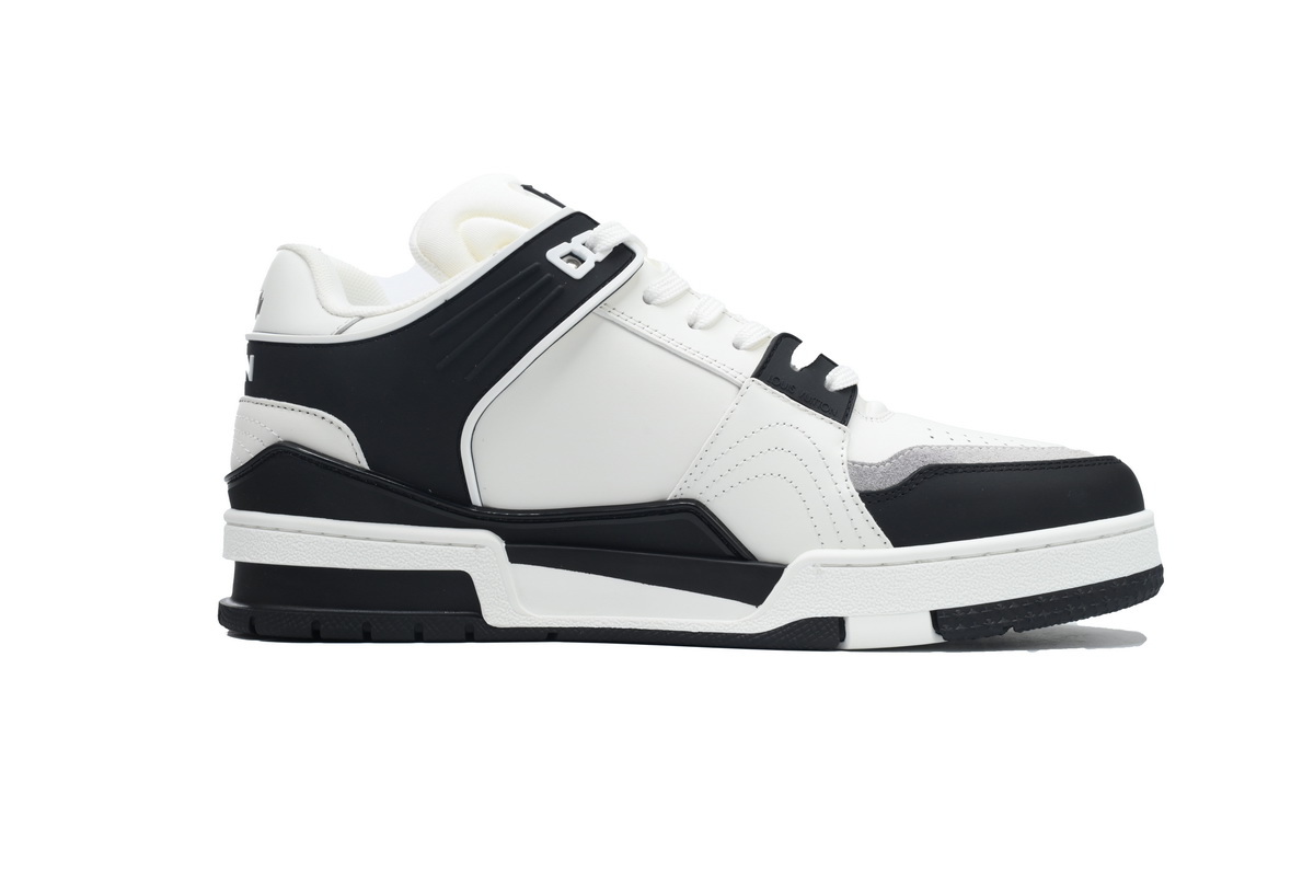 Pkkicks God Batch LOUIS VUITTON Trainer Black and White