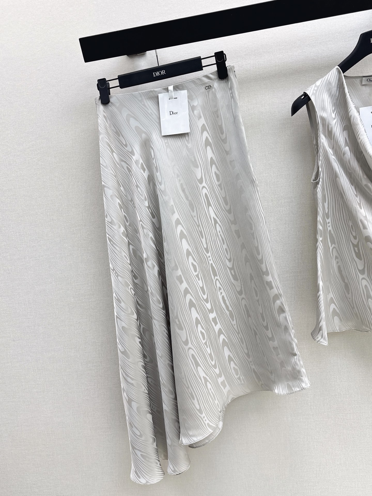 CD New Jacquard Silk Asymmetrical Skirt
