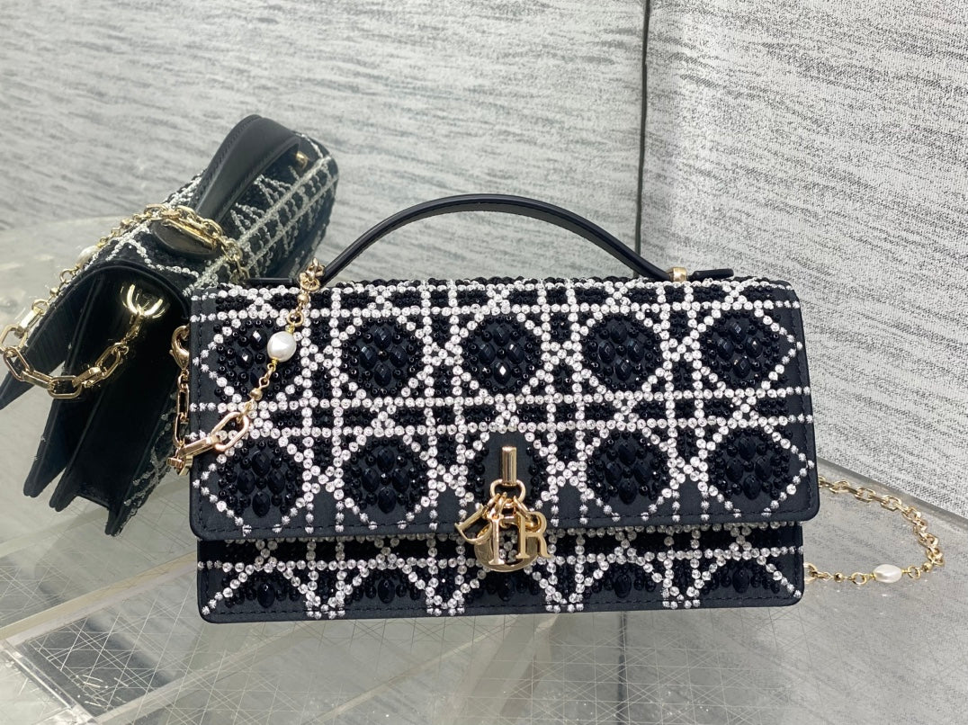 CD New Shoulder handbag