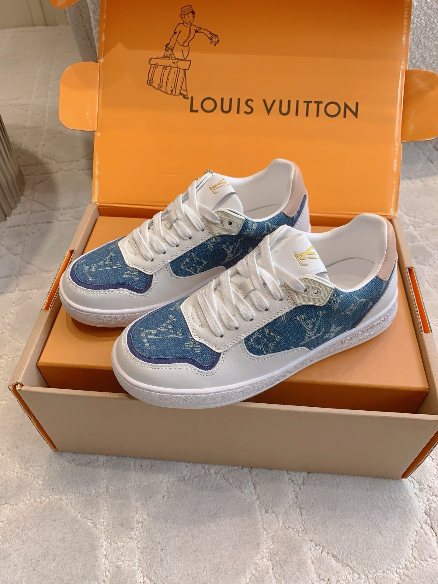 Loui  New plimsolls