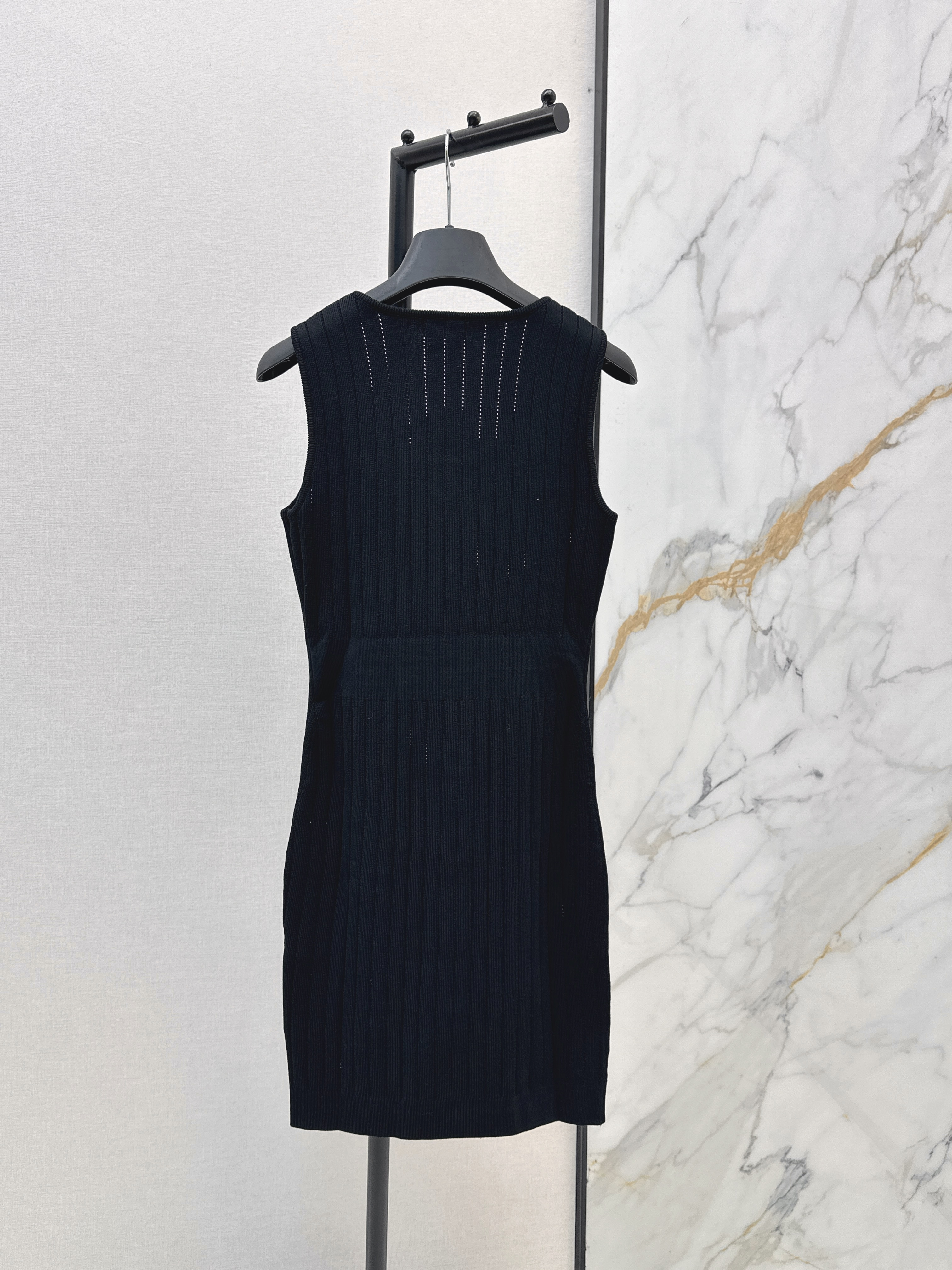 Bal New sleeveless knit dress