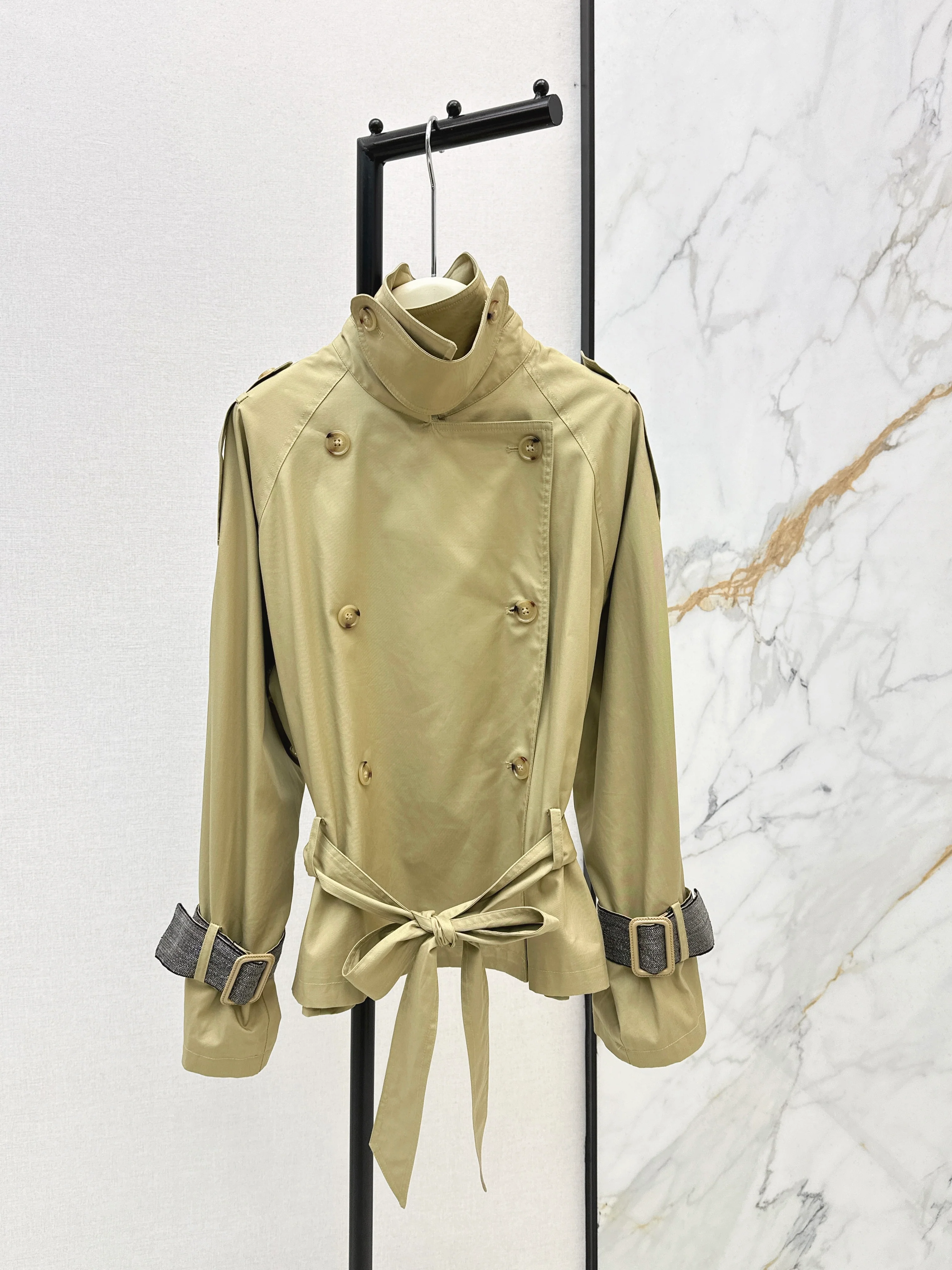 Brun NEW trench coats