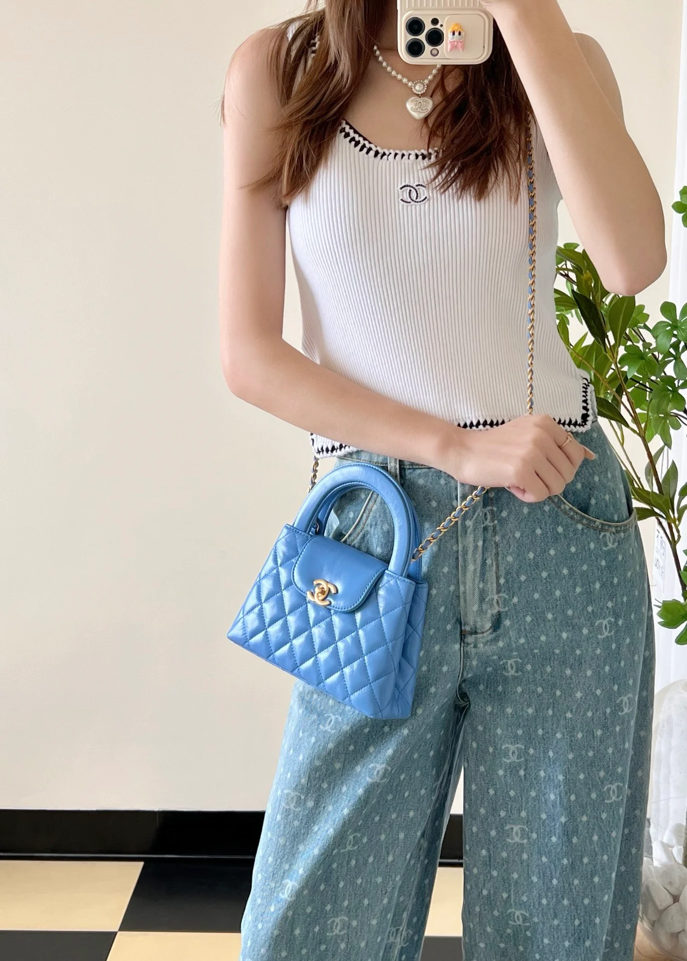 Chan New 24p kelly Hand chain bag