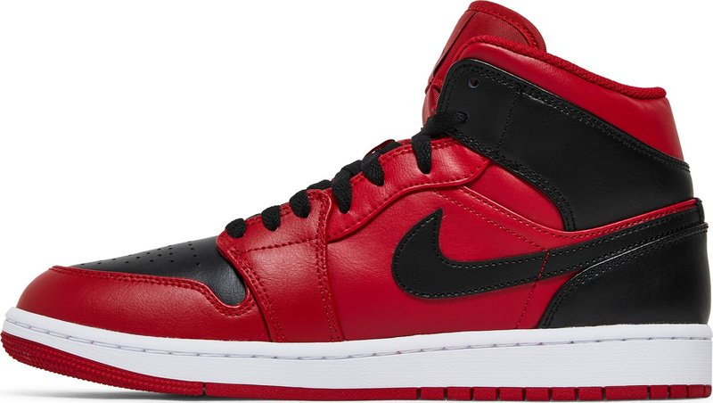 Air Jordan 1 Mid 'Reverse Bred' 554724-660