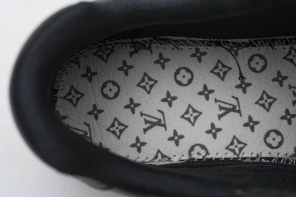 Pkkicks God Batch LOUIS VUITTON 20ss Trainer Black
